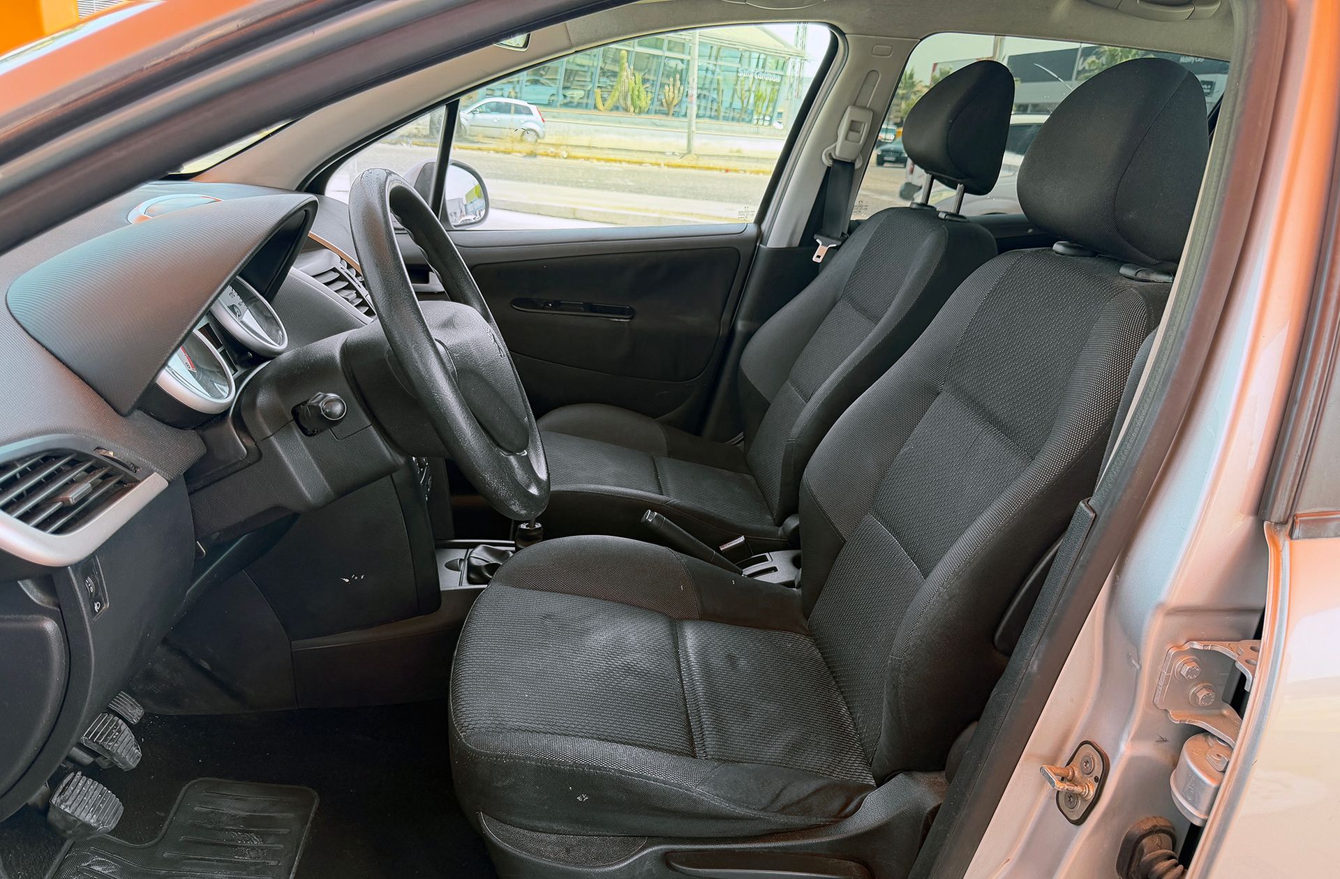 Peugeot 207 SW 1.6 HDi Confort - foto 8