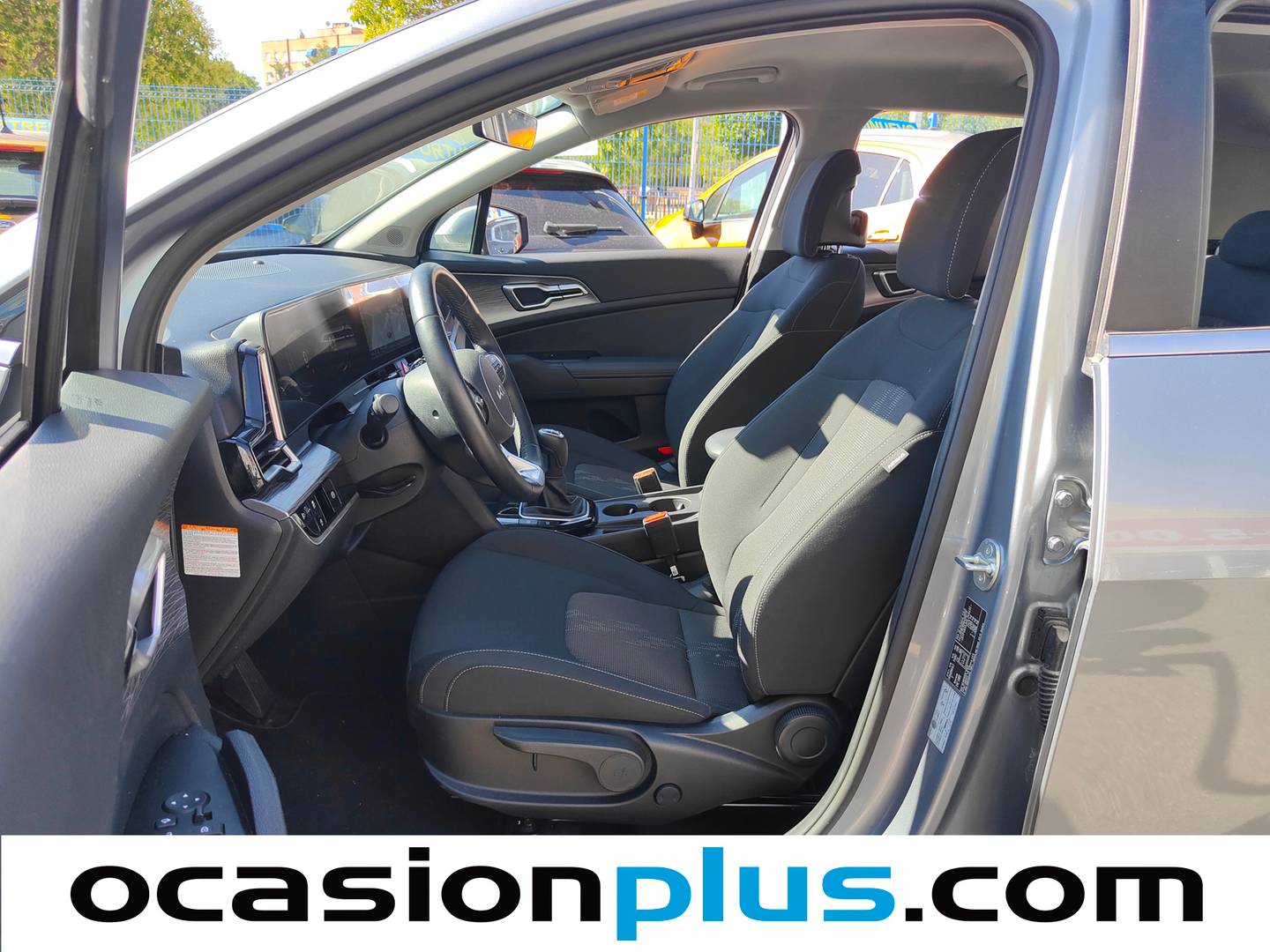 Foto asientos delanteros KIA Sportage KIA Sportage 1.6 CRDi MHEV Drive 4x2 (136 CV)