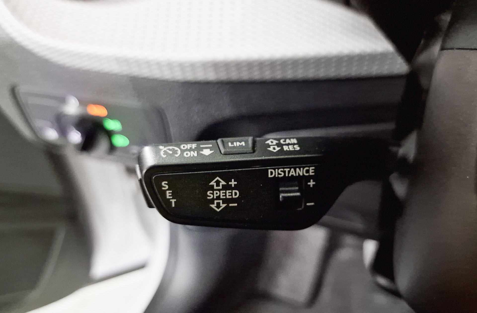Audi Q2 30 TDI - foto 25