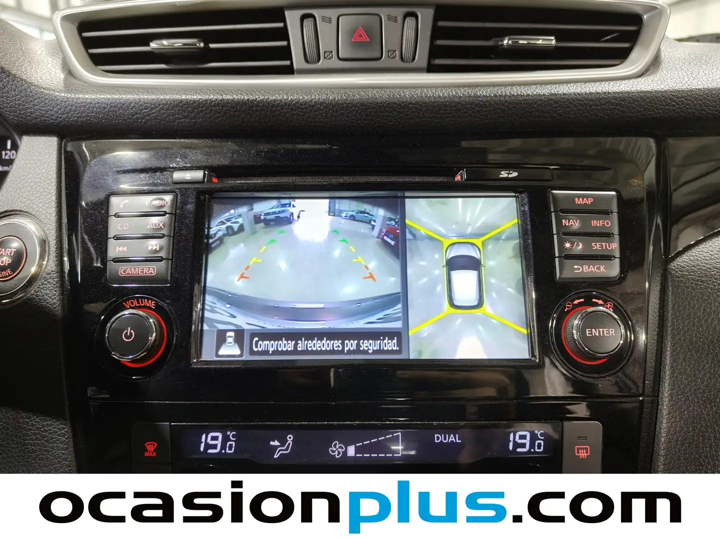 Foto Nissan QASHQAI Nissan Qashqai DIG-T 115 N-Connecta 4x2 (115 CV)