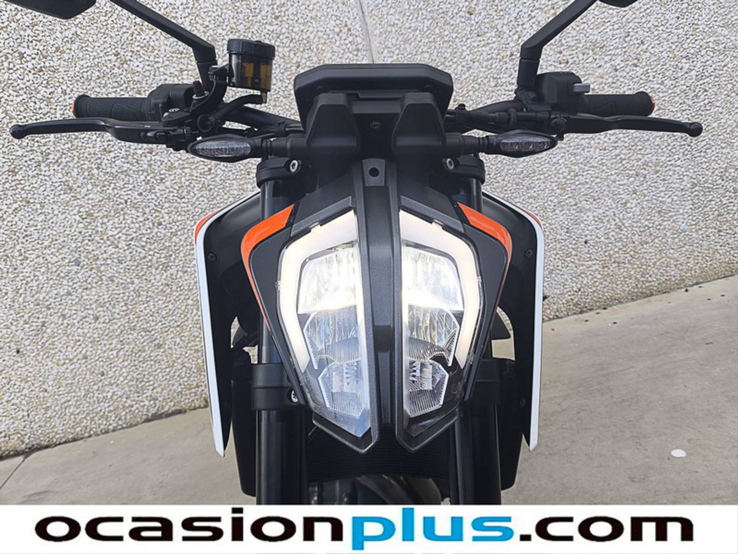 Foto KTM Duke R 890 KTM Duke R 890 R 890 (121 CV)