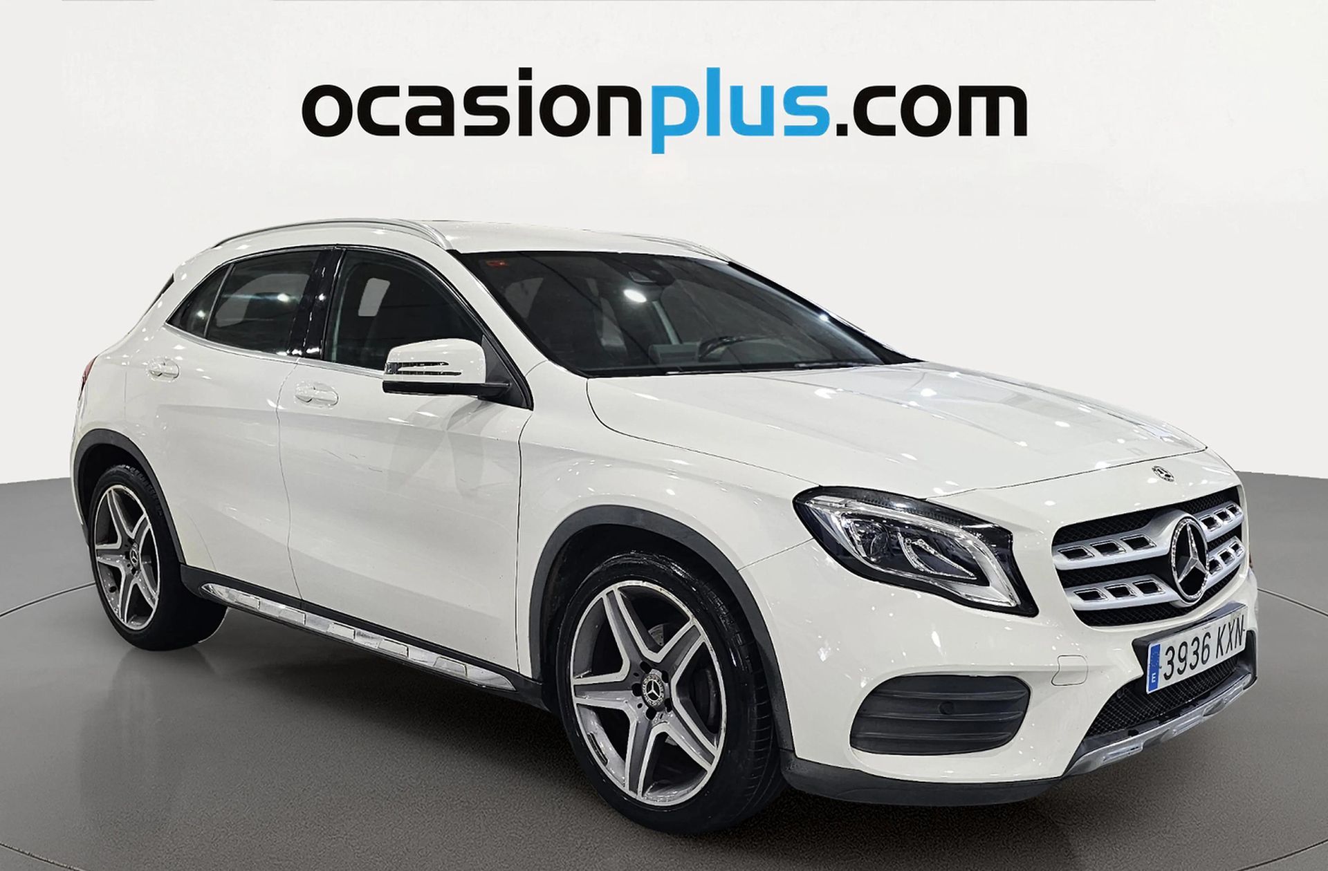 Mercedes-Benz GLA 180 Pack AMG - foto 2