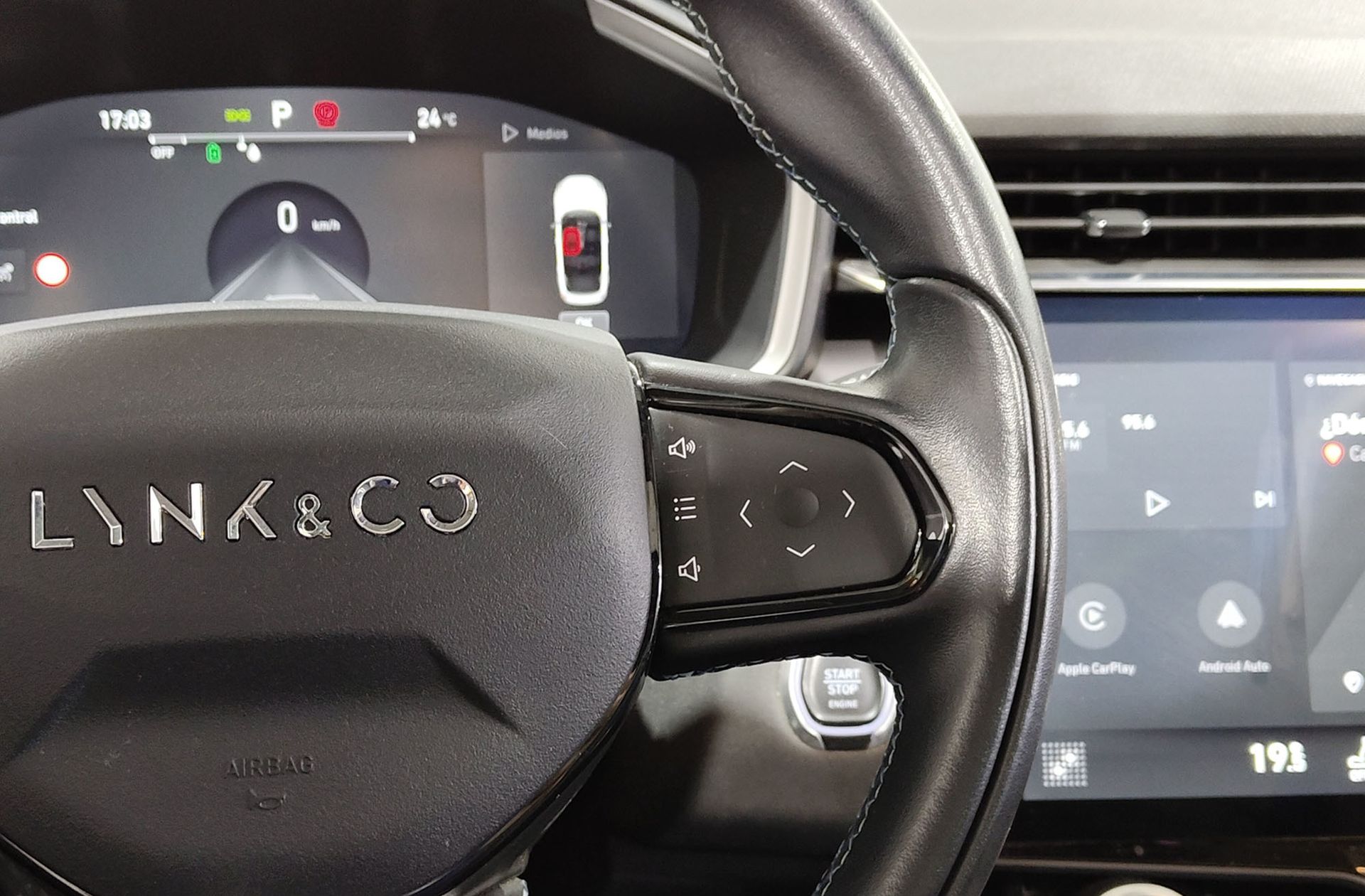 Lynk & Co 01 1.5 PHEV - foto 30
