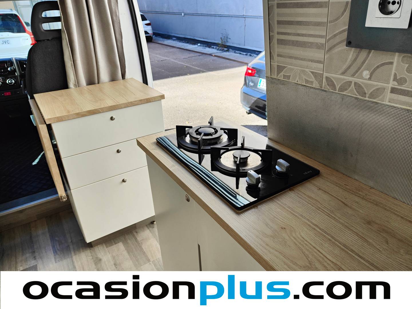 Foto Citroën Jumper Citroen Jumper BlueHDi 130 35 L3H3 (130 CV) Camperizada