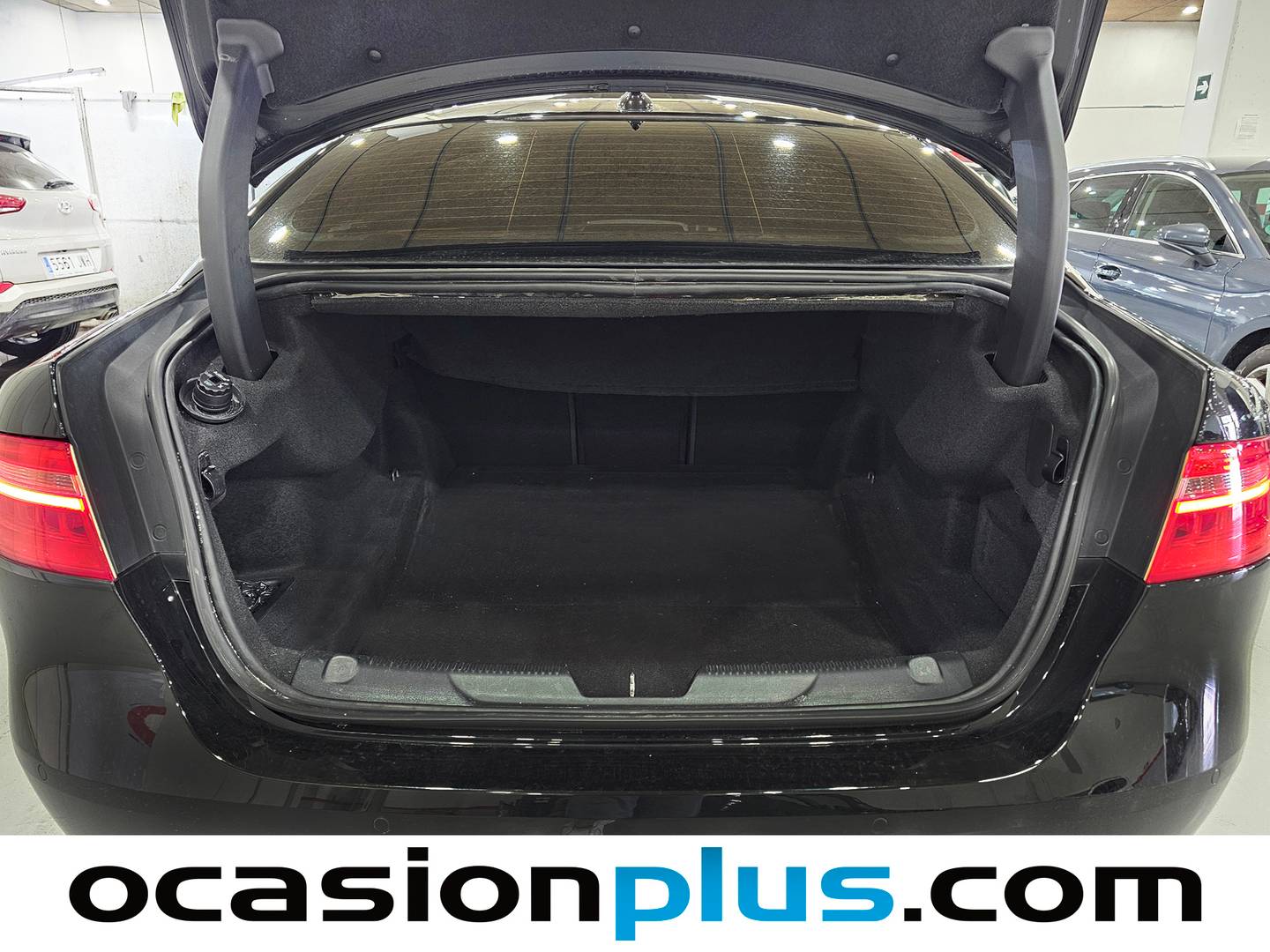 Foto Jaguar XE Jaguar XE 2.0 Diesel XE-Pure (180 CV)