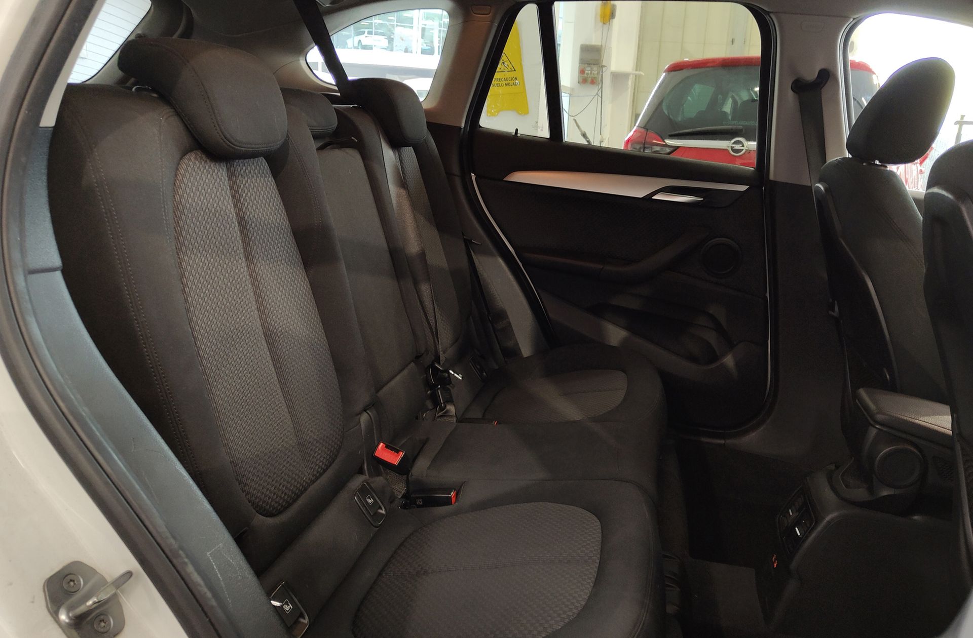 BMW X1 sDrive18i - foto 17