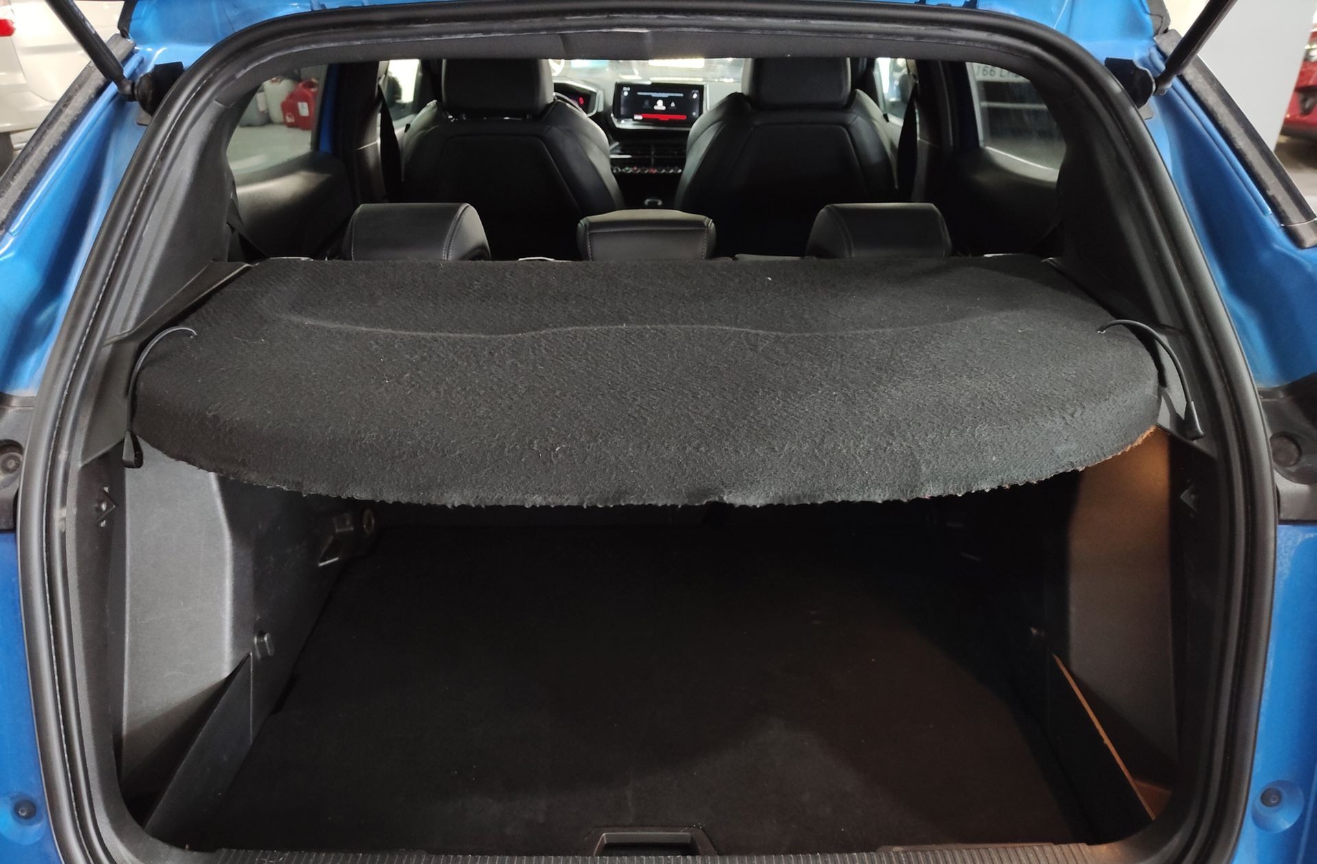 Peugeot 2008 PureTech 130 GT - foto 18
