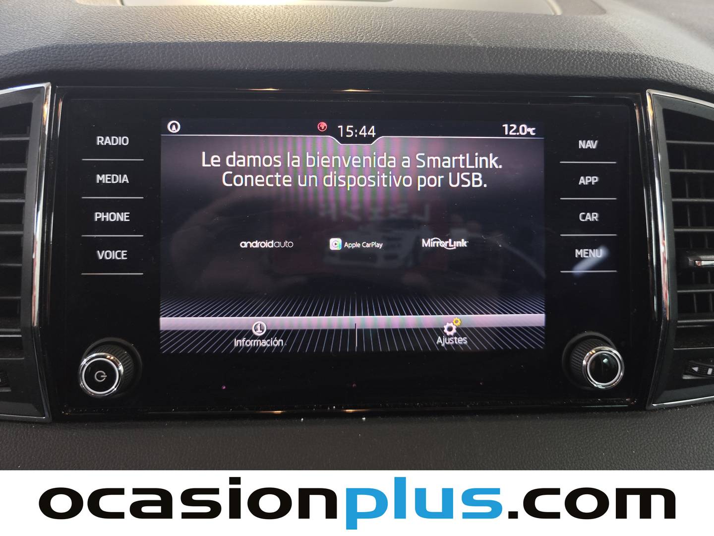 Foto Skoda Karoq Skoda Karoq 1.5 TSI ACT Ambition DSG (150 CV)