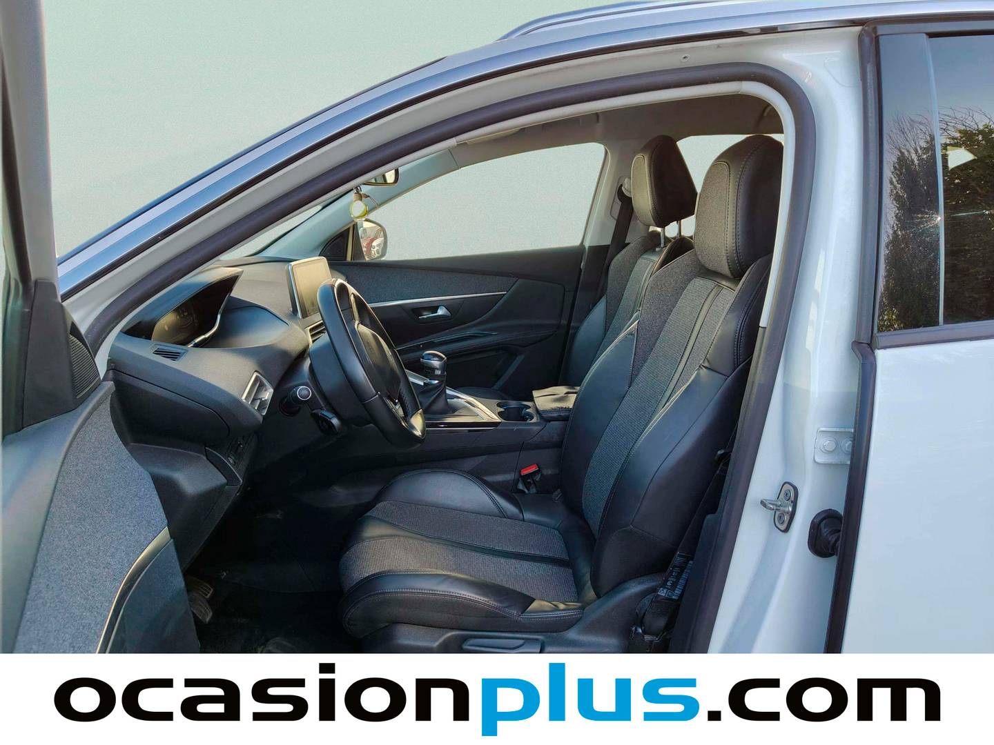 Foto asientos delanteros Peugeot 3008 Peugeot 3008 BlueHDI 130 S&S Allure (130 CV)