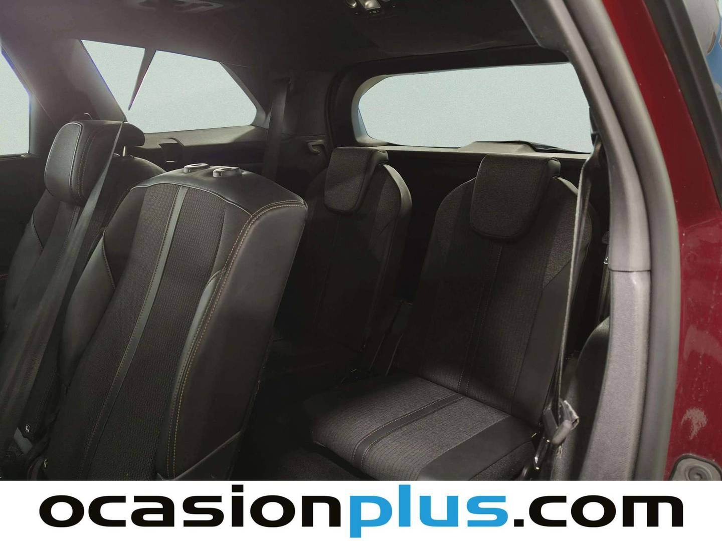 Extras y acabados del Peugeot 5008 Peugeot 5008 PureTech 130 S&S GT EAT8 (130 CV) 7 Plazas