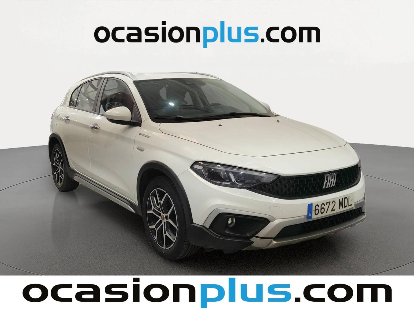 Foto delantera Fiat Tipo Fiat Tipo 1.5 Hybrid Cross DCT (130 CV) derecha