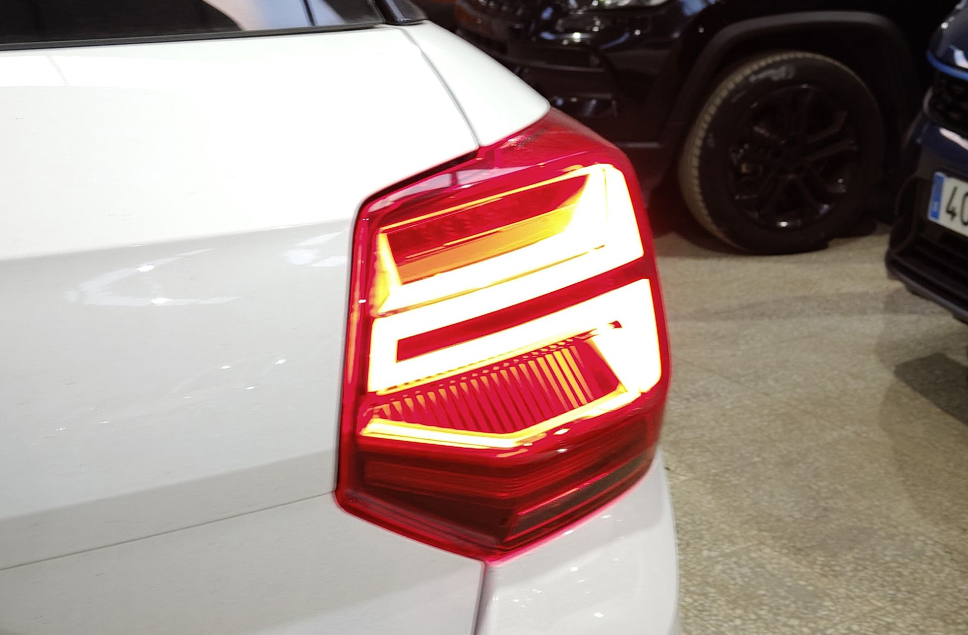 Audi Q2 Advanced 30 TDI - foto 16