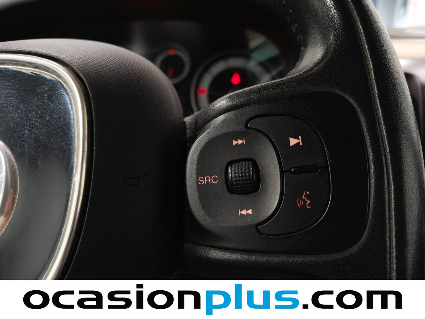 Equipamiento del Fiat 500L Fiat 500L 1.4 Pop Star (95 CV)