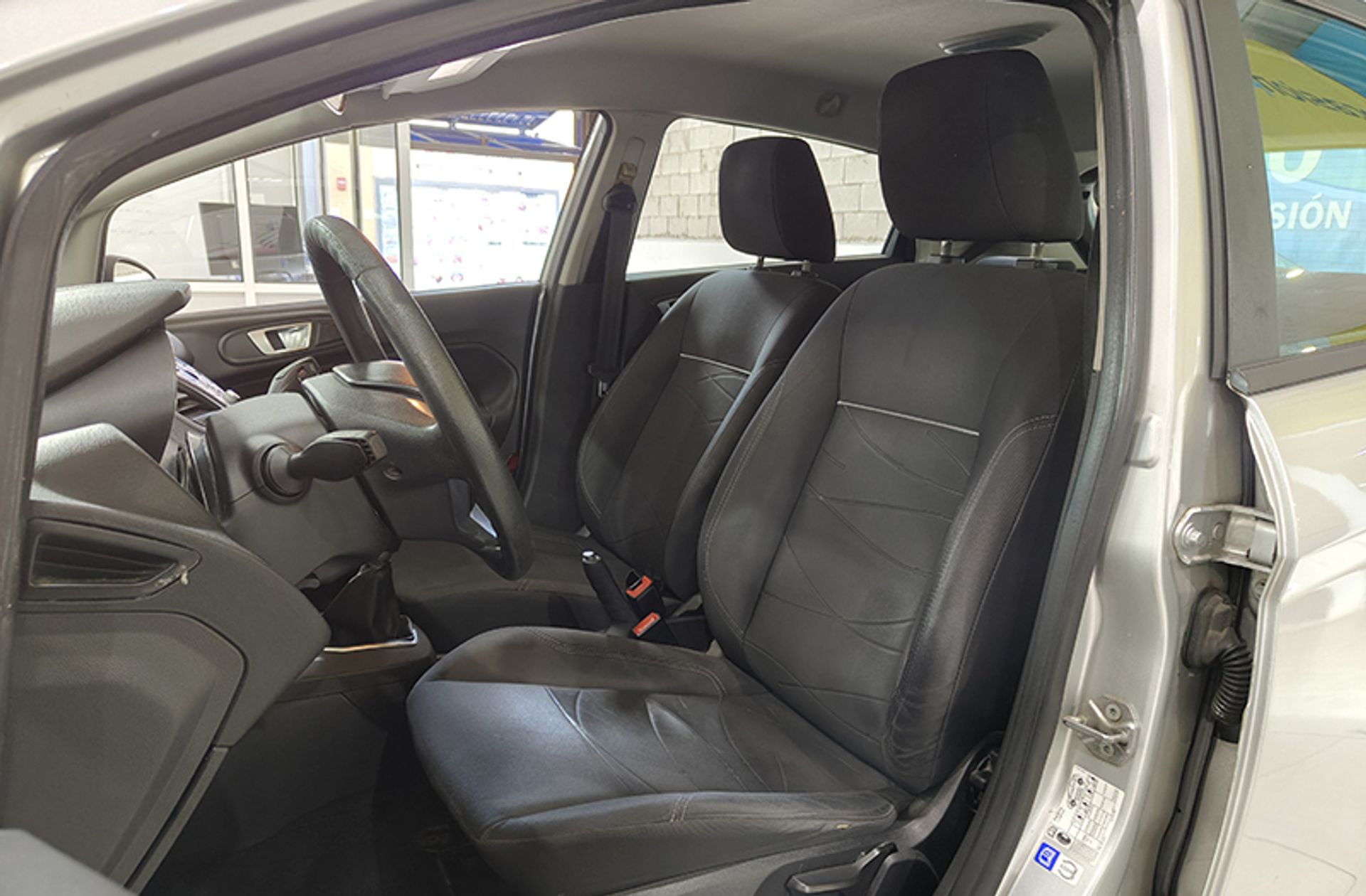 Ford Fiesta 1.5 TDCi Trend - foto 8