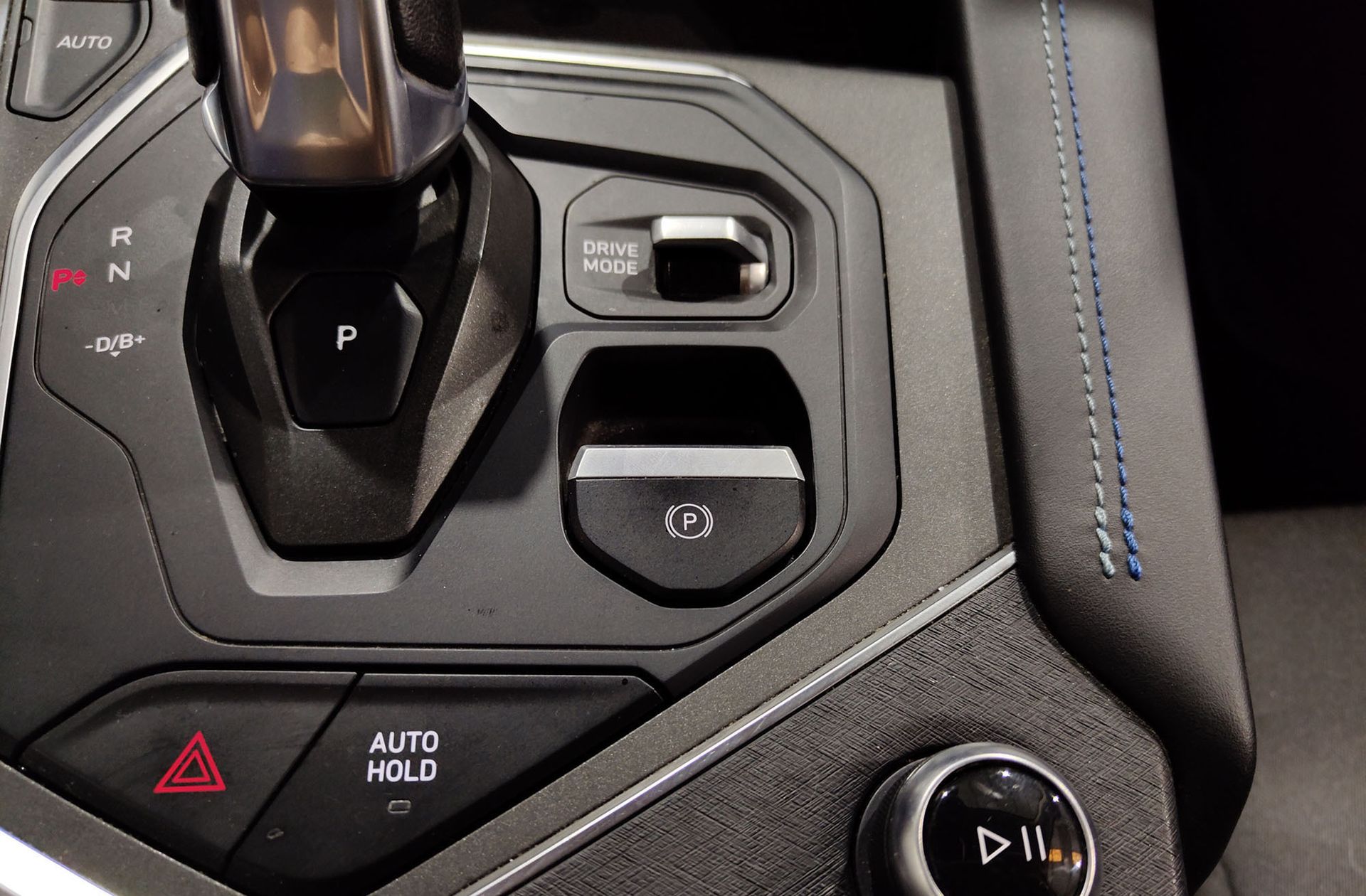 Lynk & Co 01 1.5 PHEV - foto 34