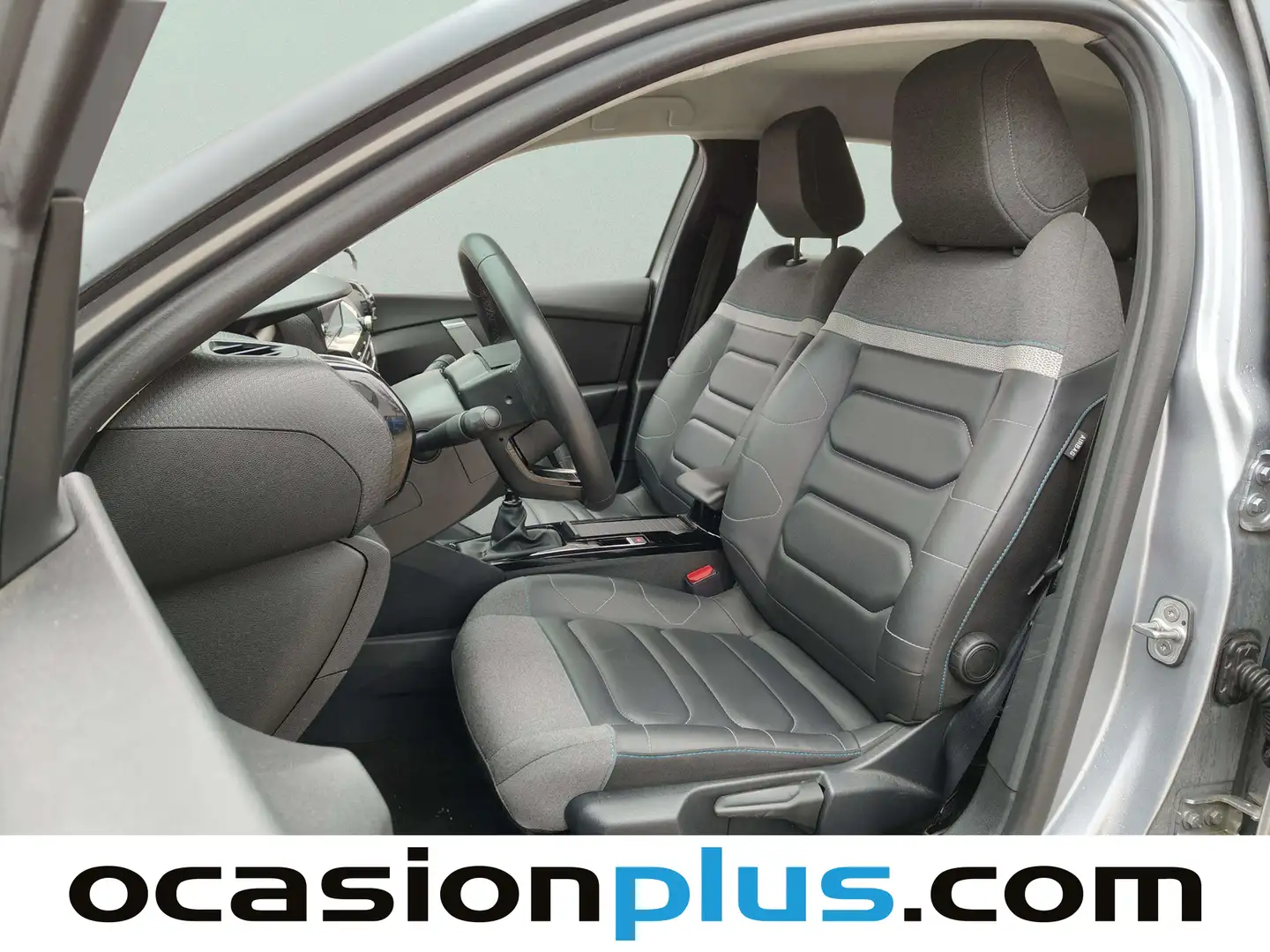 Foto Citroën C4 Citroen C4 PureTech 130 S&S Shine  (130 CV)