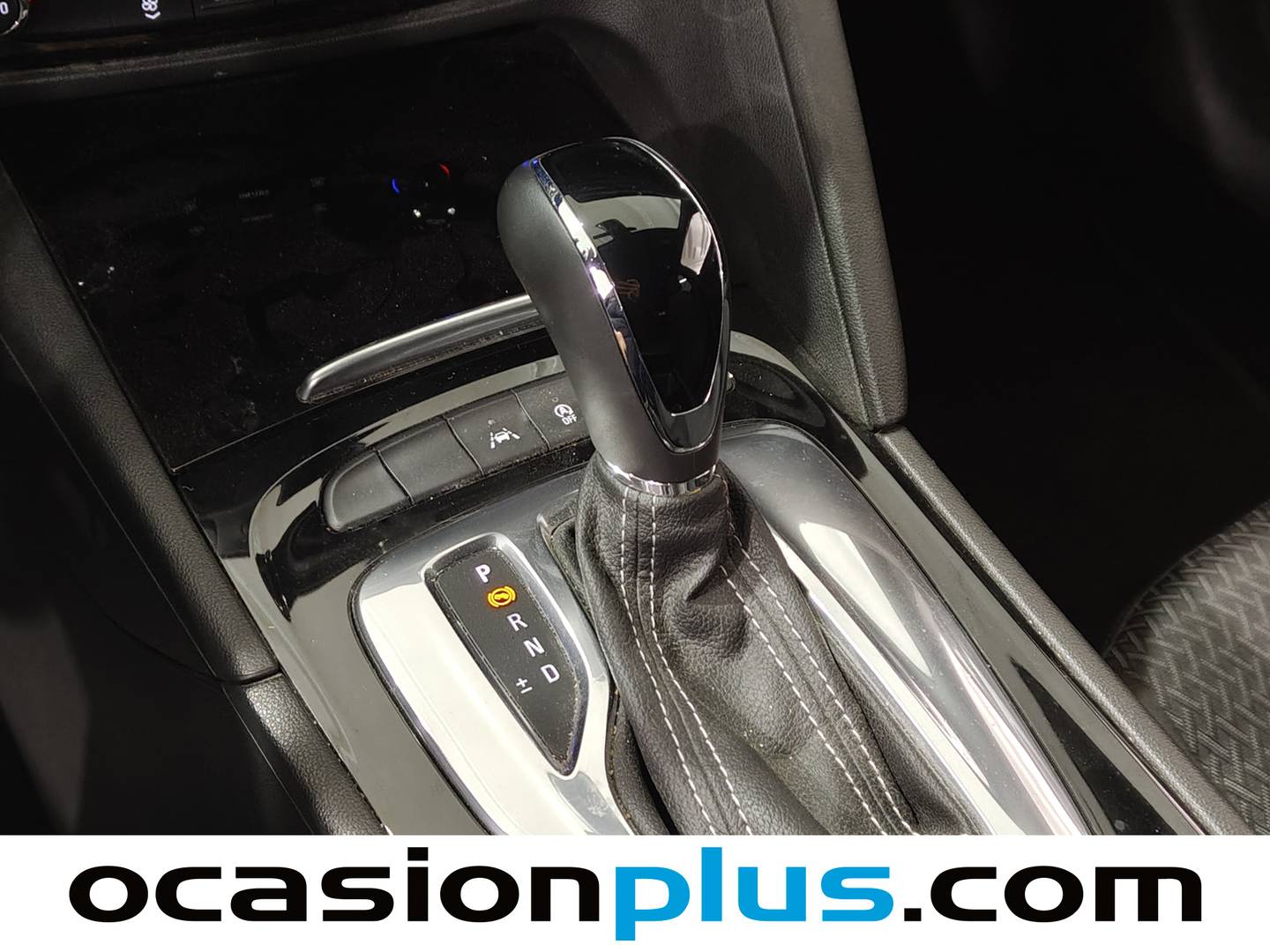 Foto Opel Insignia Opel Insignia Sports Tourer 1.5 D DVH Business Edition AT8 (122 CV)