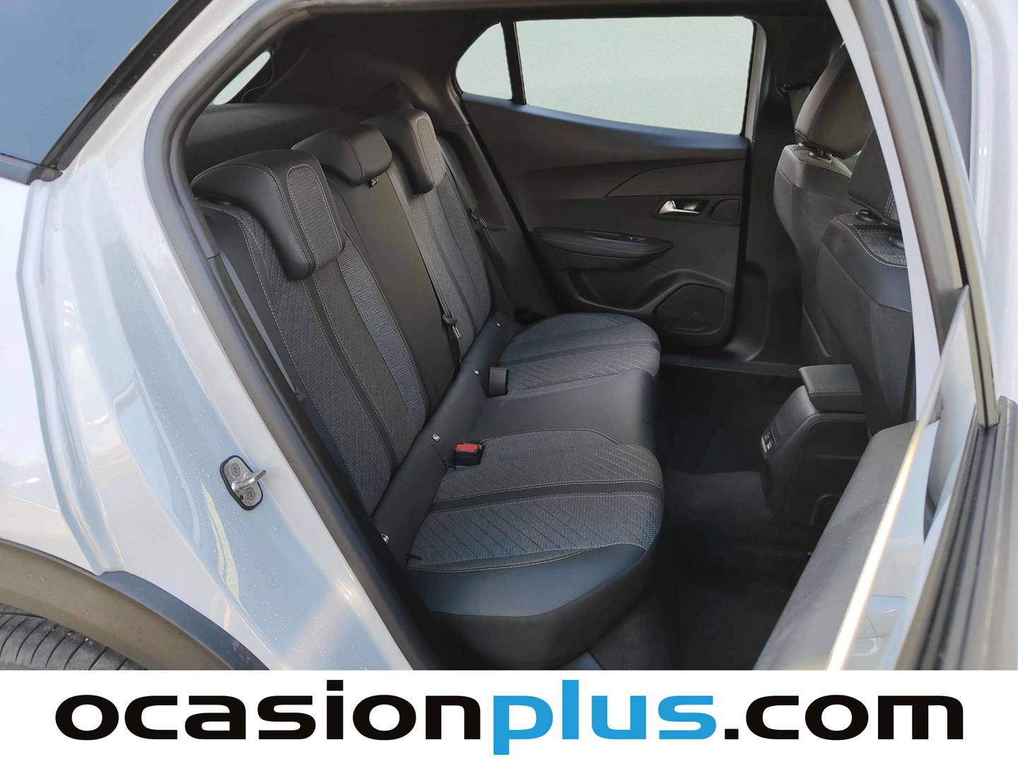 Peugeot 2008 Peugeot 2008 Allure Hybrid eDCS6 (145 CV) al mejor precio