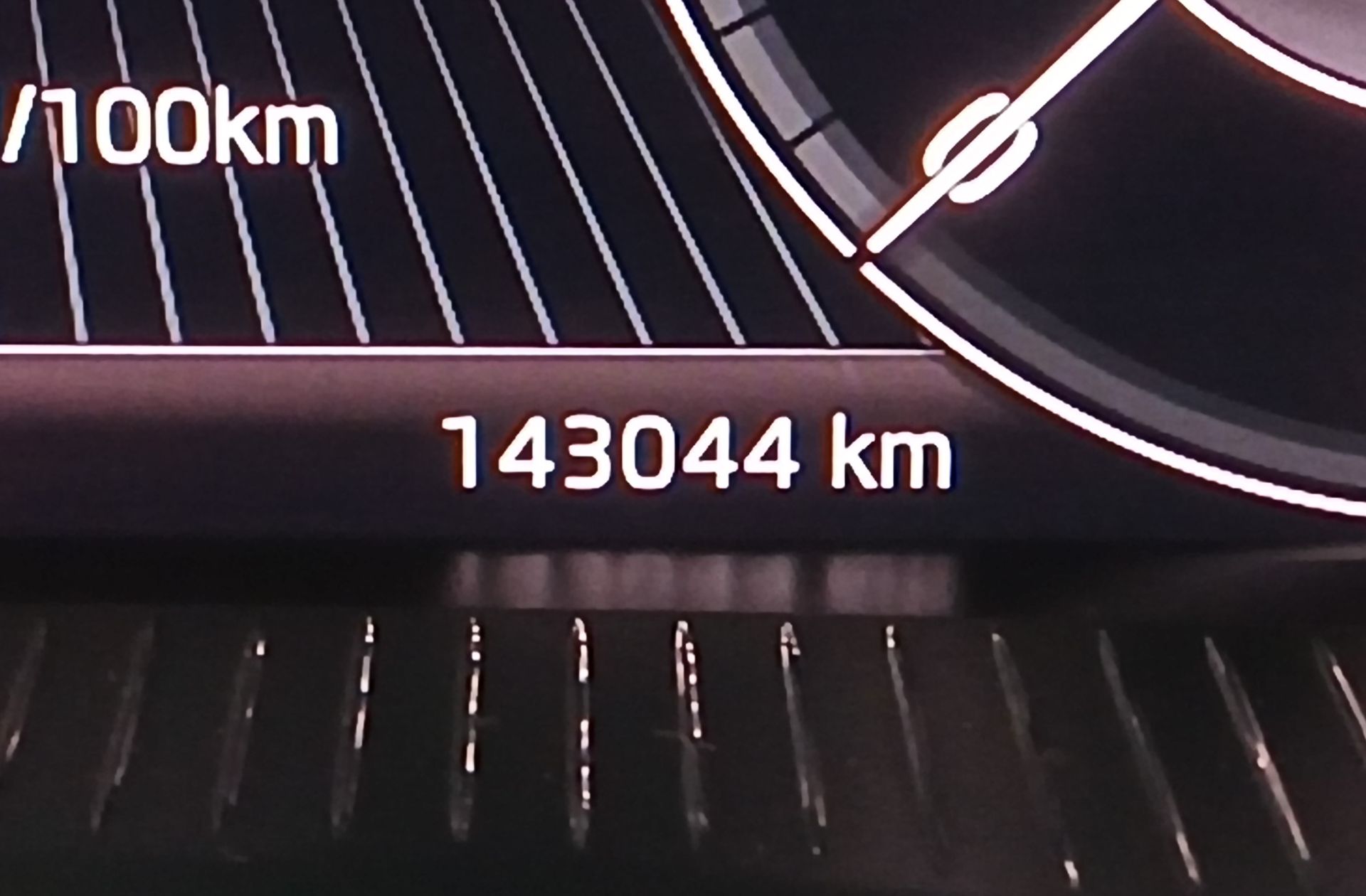 Škoda Kamiq 1.0 TSI Sport - foto 10