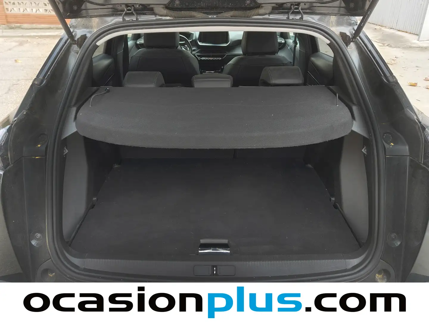 Foto Peugeot 2008 Peugeot 2008 PureTech 130 S&S Allure Pack EAT8 (130 CV)