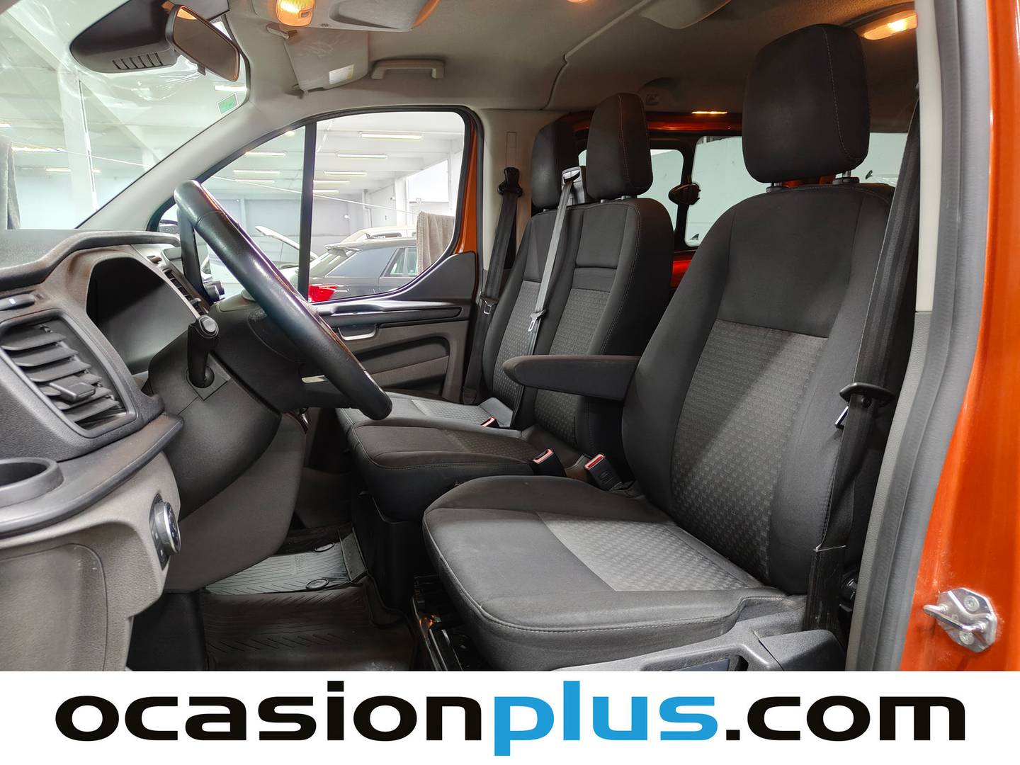 Foto asientos delanteros Ford Transit Custom Ford Transit Custom Kombi 2.0 TDCI 320 L1 Trend (130 CV) 9 Plazas