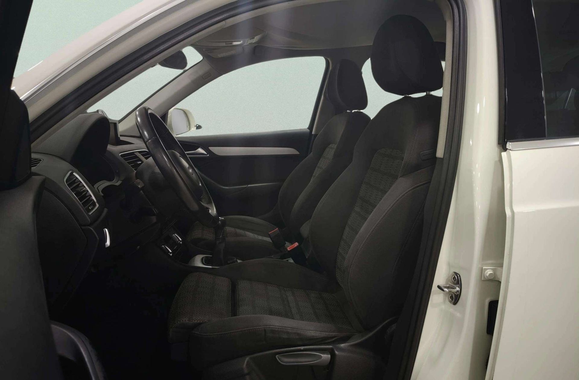 Audi Q3 Advanced 2.0 TDI - foto 9