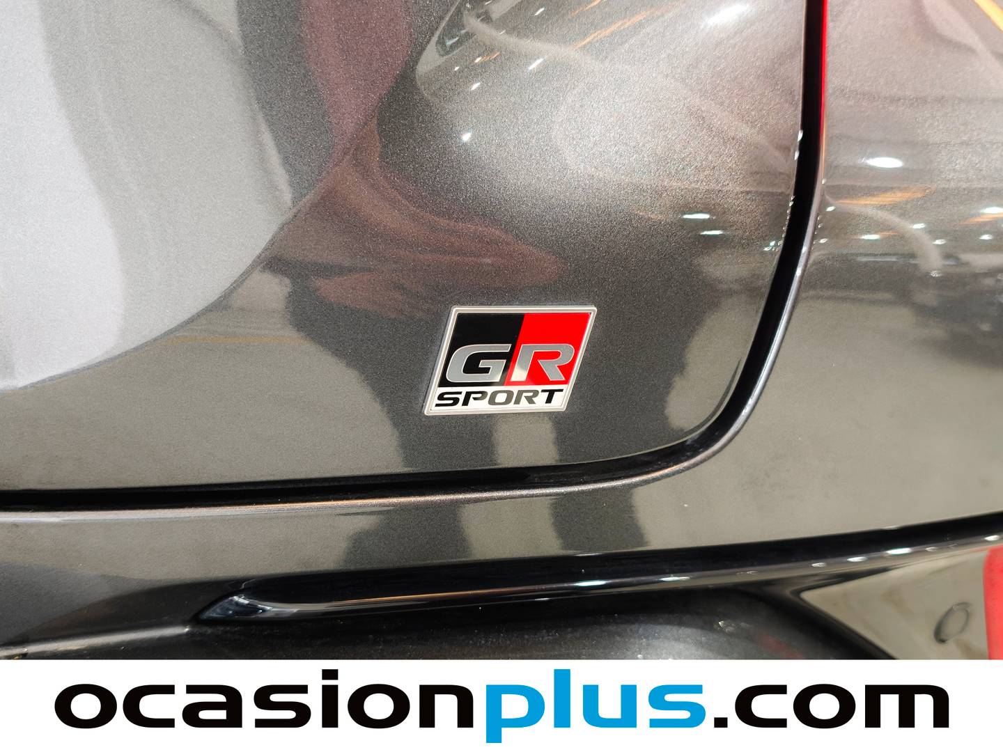 Extras y acabados del Toyota C-HR Toyota C-HR 180H GR Sport  (184 CV)