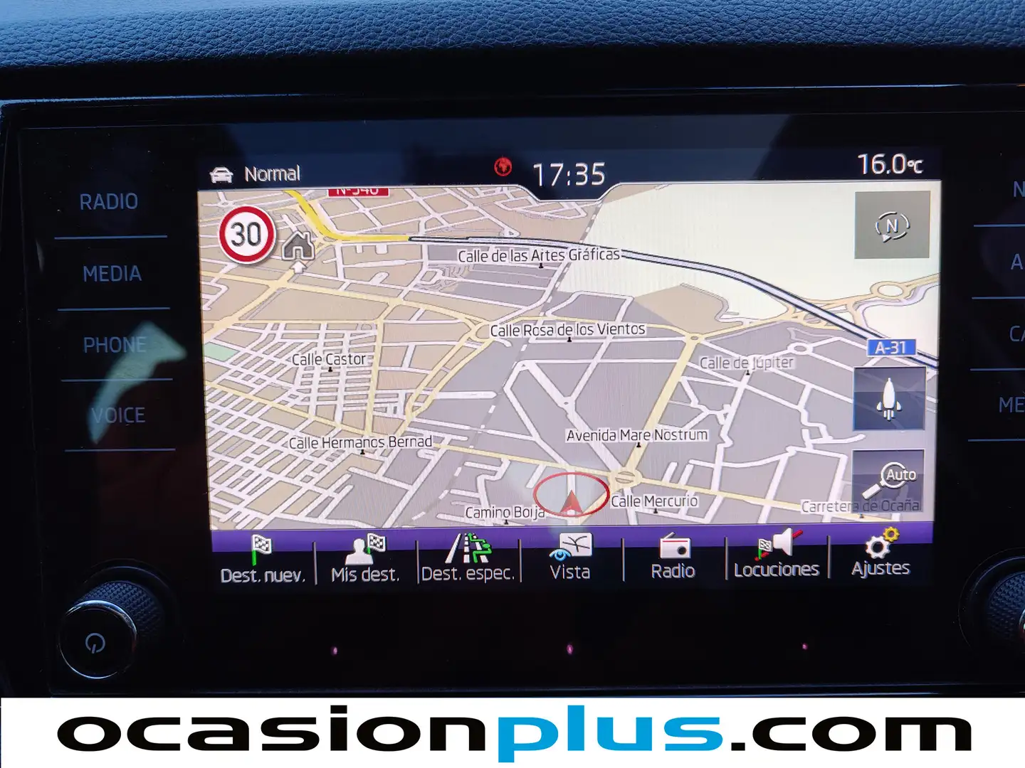 Foto Skoda Karoq Skoda Karoq 1.5 TSI ACT Style DSG (150 CV)