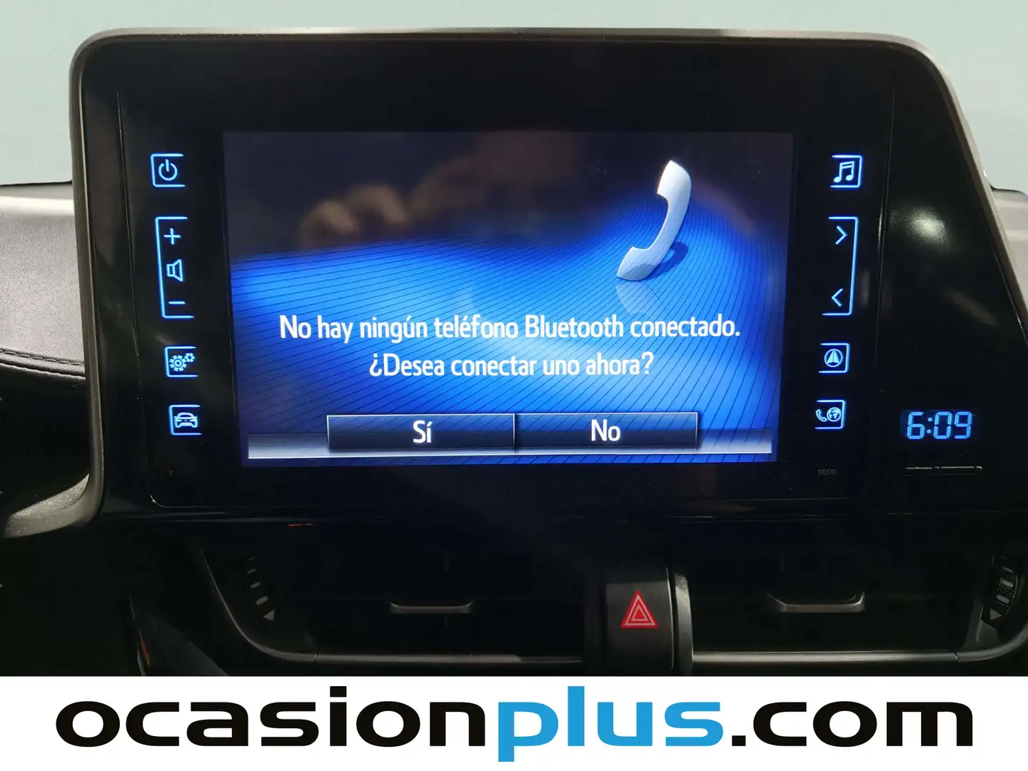 Foto Toyota C-HR Toyota C-HR 1.8 125H Advance (122 CV)