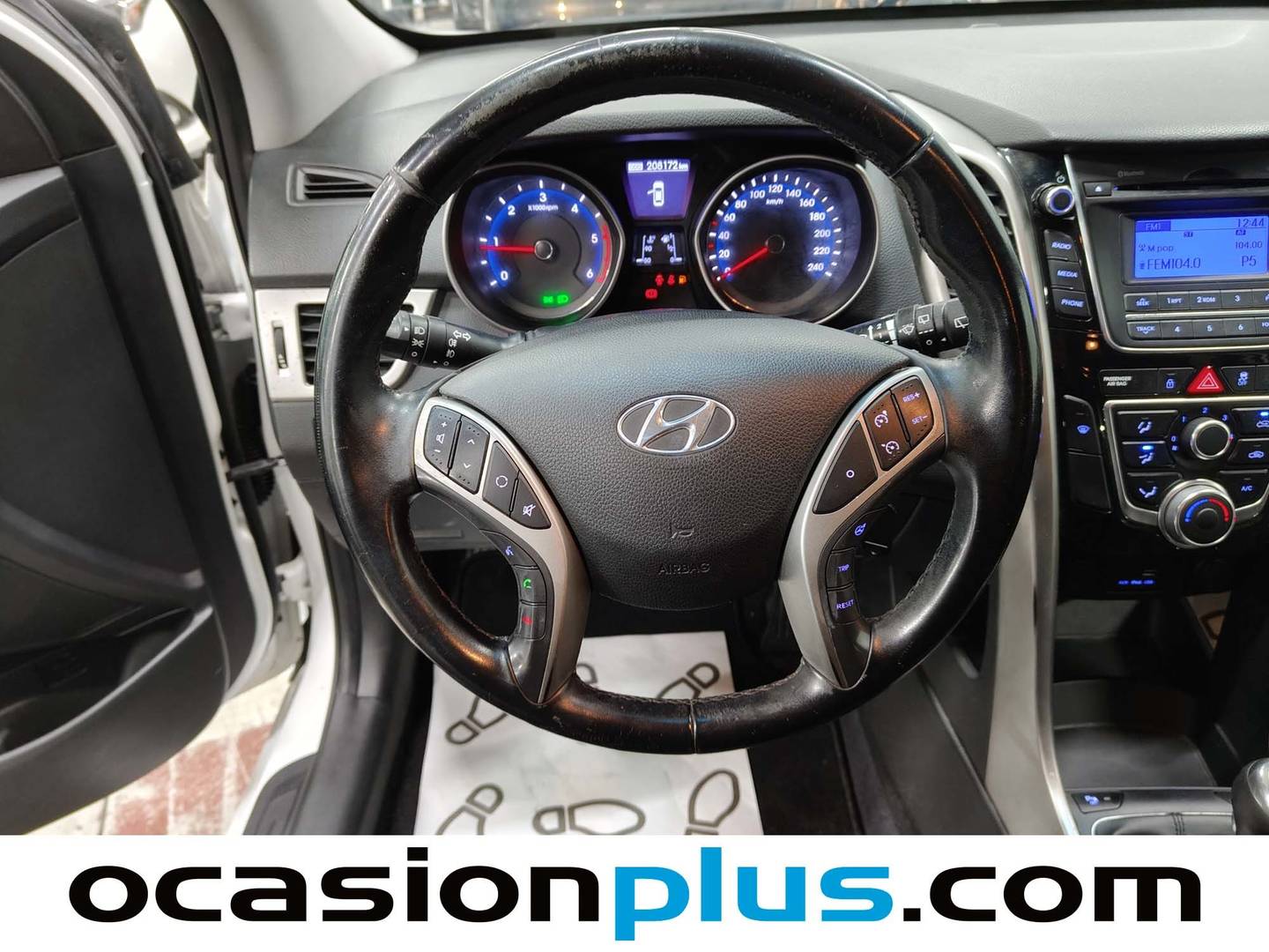 Extras y acabados del Hyundai i30 Hyundai i30 1.6 CRDI BlueDrive Cruise (110 CV)