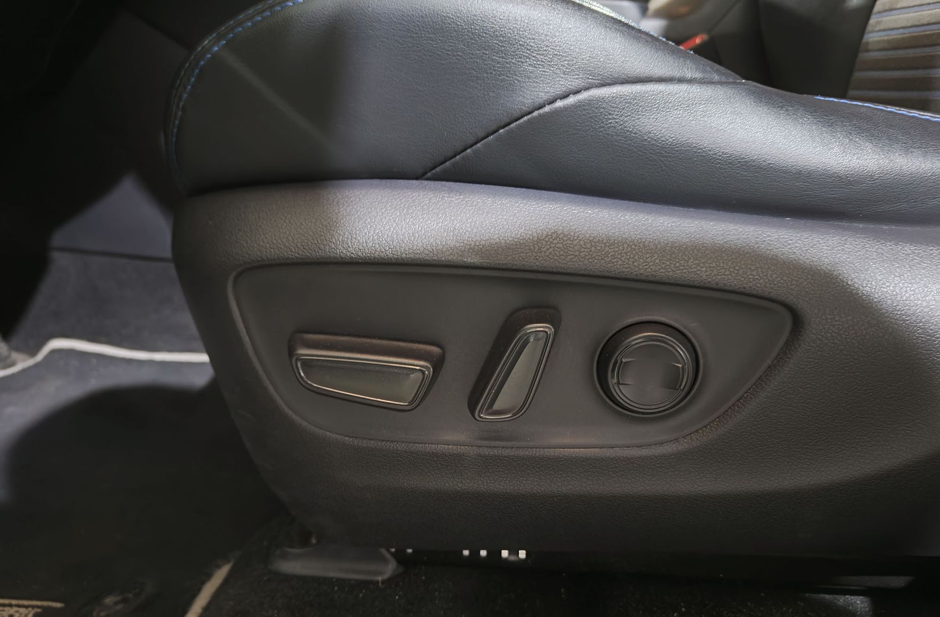 Toyota RAV4 2.5 hybrid 220H Style - foto 11