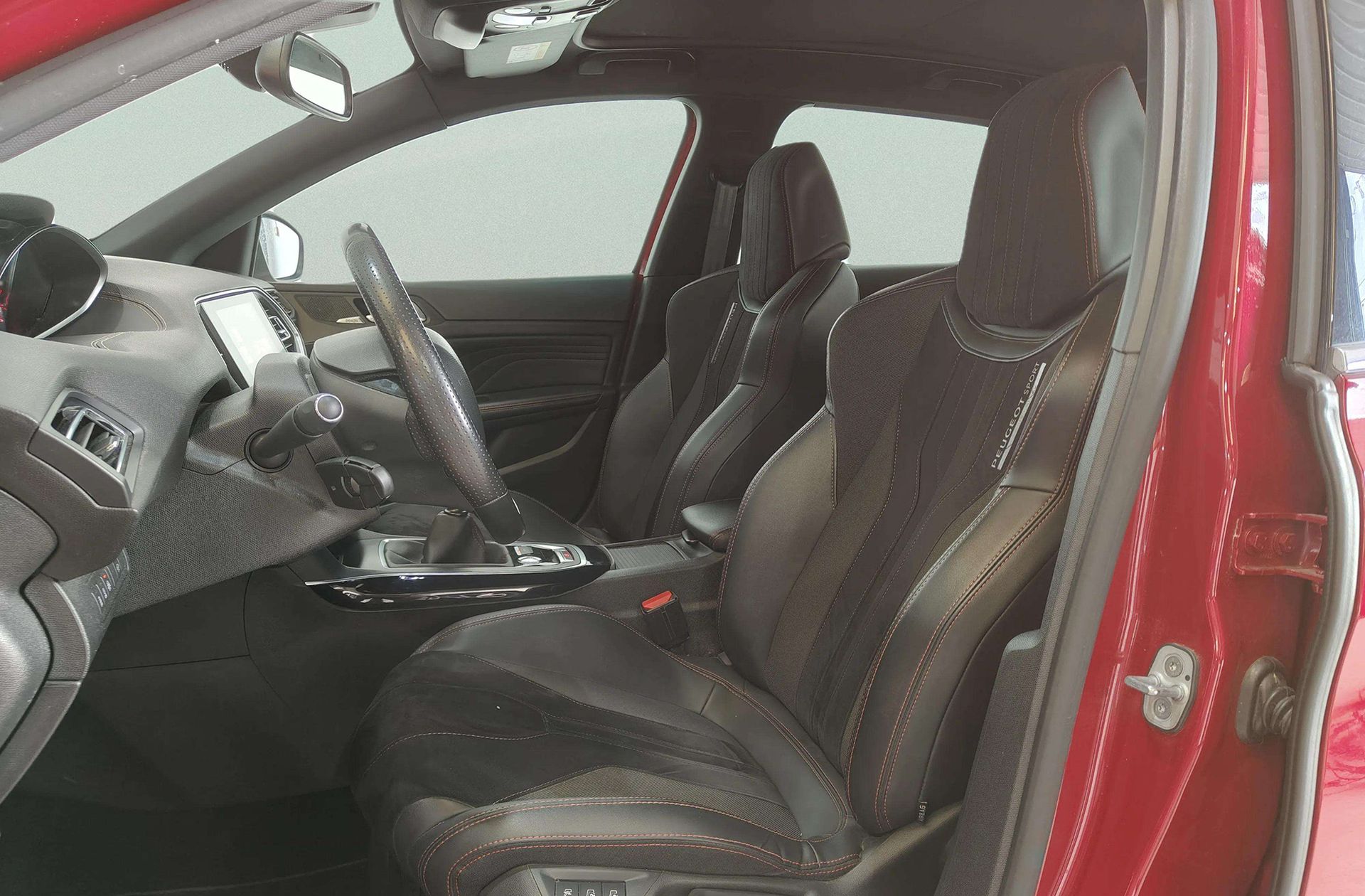 Peugeot 308 GTi by Peugeot Sport - foto 16