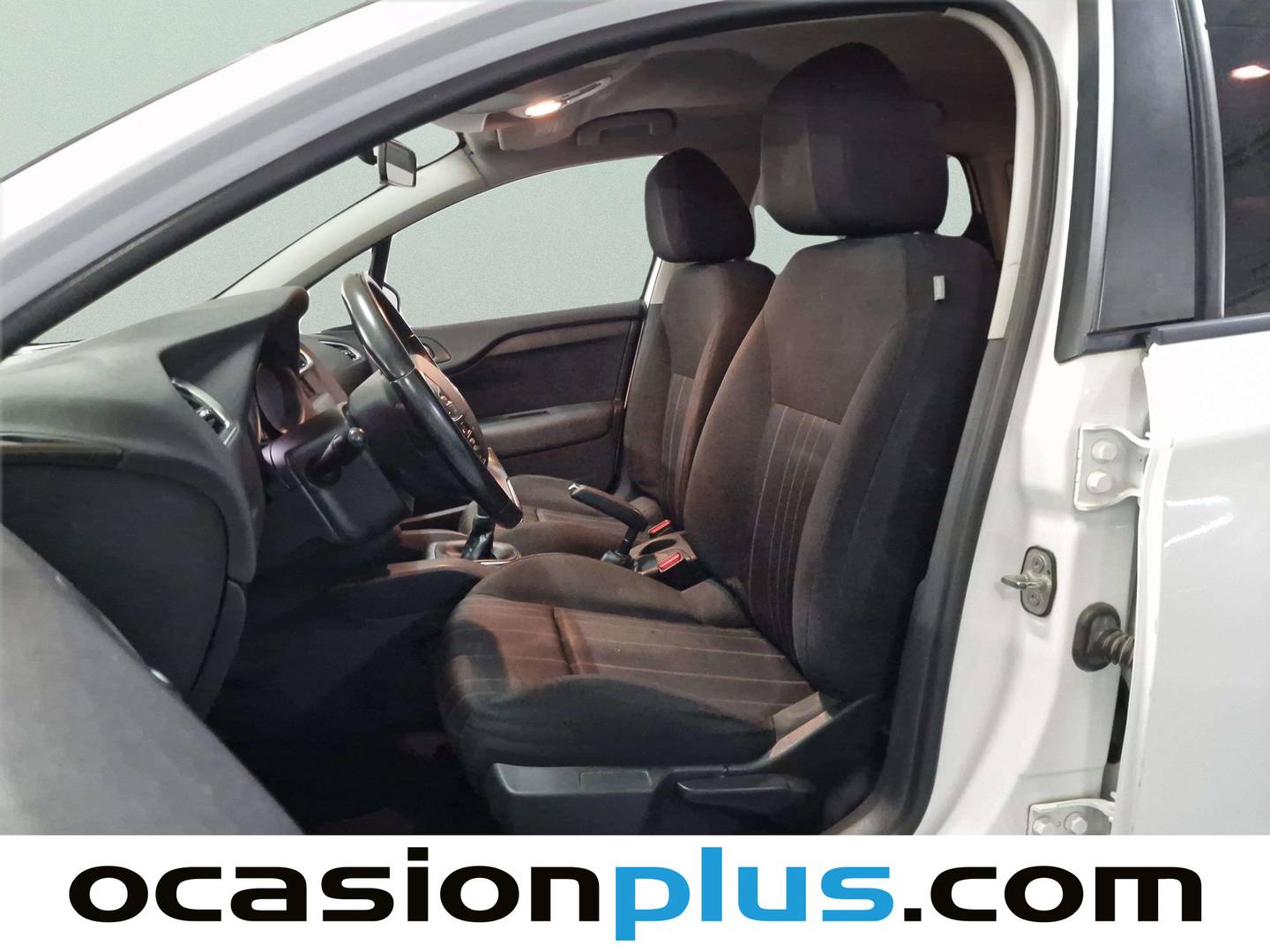 Foto asientos delanteros Citroën C4 Citroën C4 1.4 VTi Tonic (95 CV)