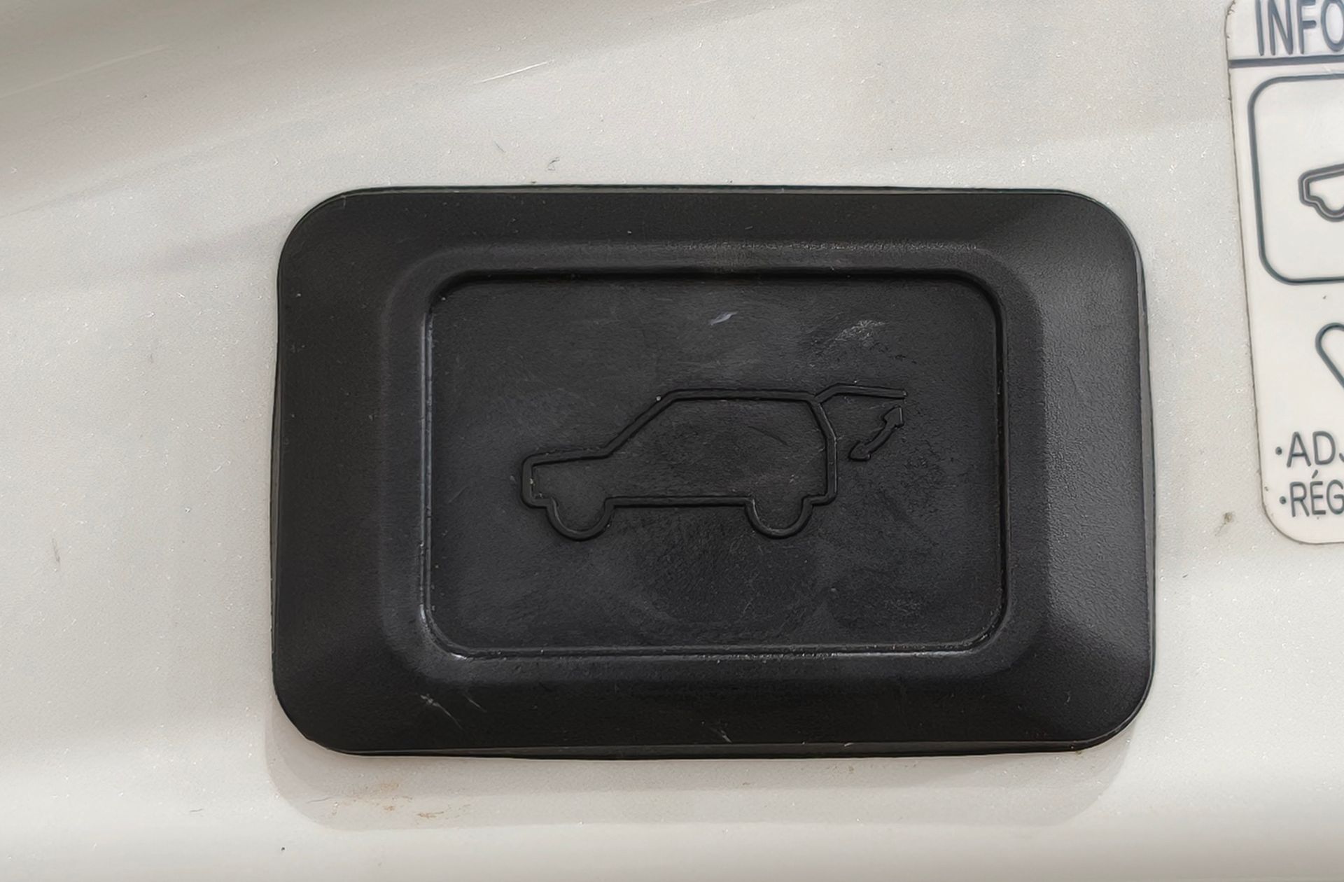 Toyota RAV4 2.5l hybrid Advance Pack Drive 2WD - foto 17