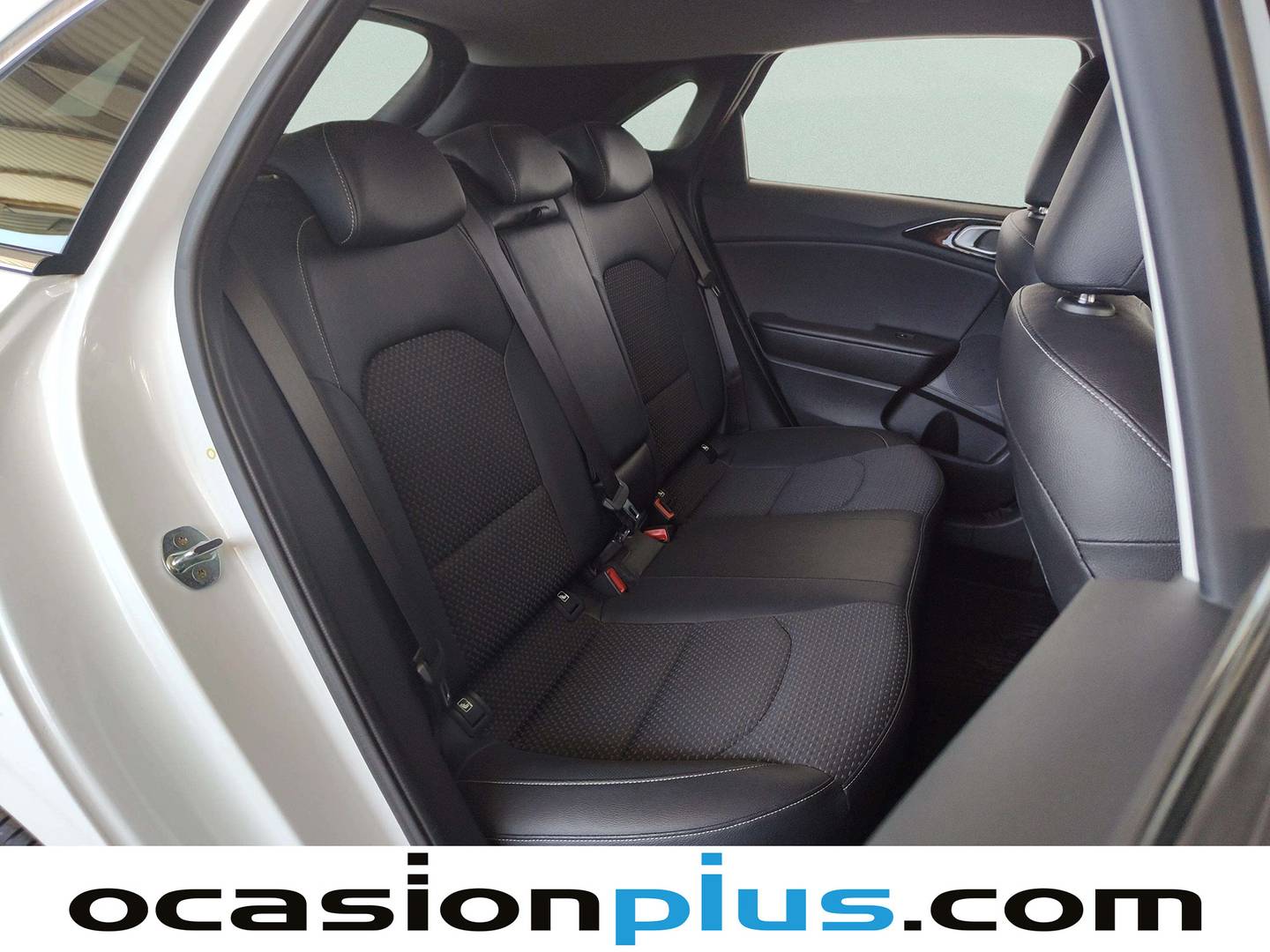 KIA Ceed KIA Ceed 1.5 MHEV Tech DCT  (160 CV) automático