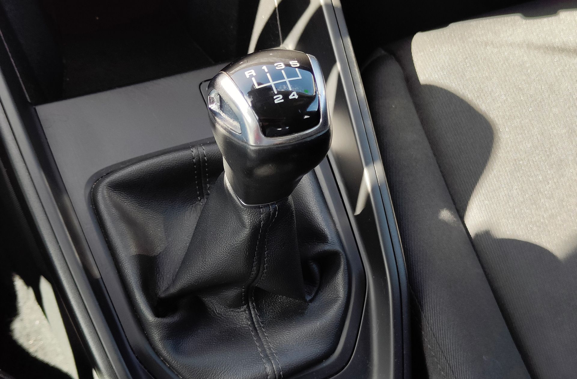 Audi A1 Sportback Advanced 25 TFSI - foto 5