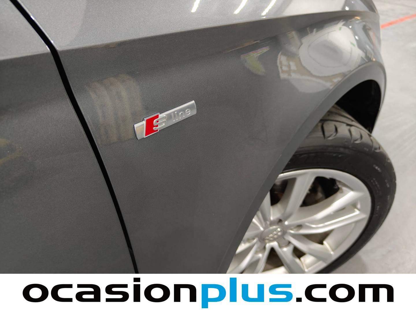 Extras y acabados del Audi A3 SEDAN Audi A3 SEDAN Sedan S line edition 2.0 TDI clean diesel (136 CV) Pack S-Line