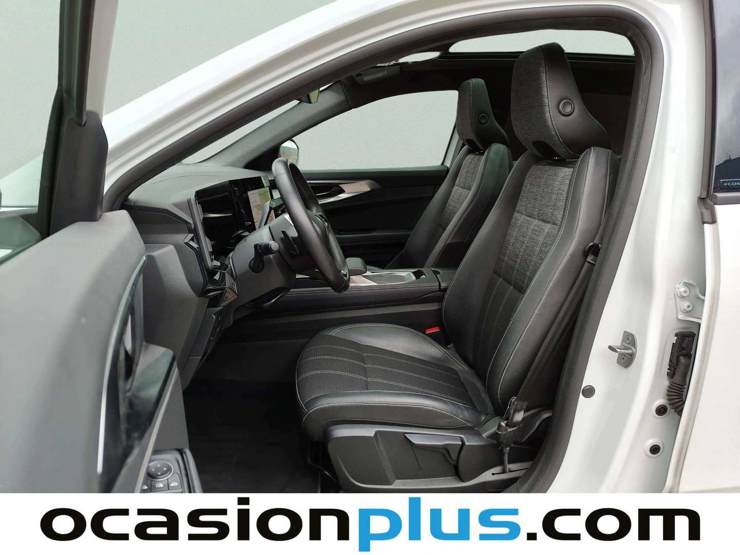 Foto asientos delanteros Renault Austral Renault Austral Techno E-Tech Full Hybrid (200 CV)