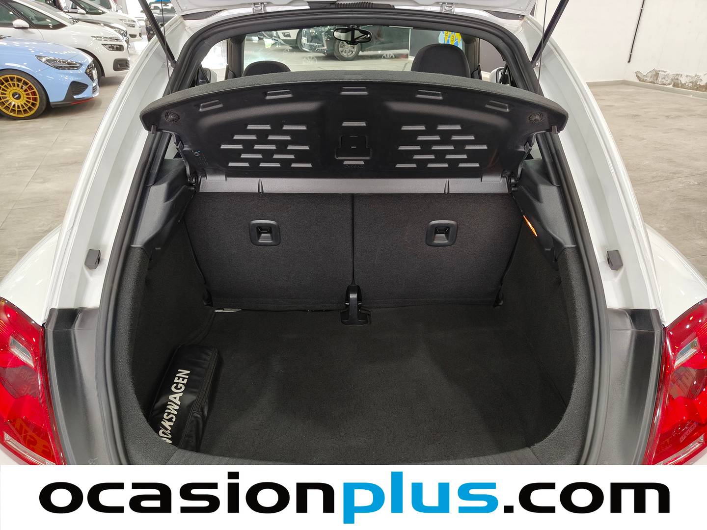 Fotos maletero Volkswagen Beetle Volkswagen Beetle 1.6 TDI Design (105 CV)