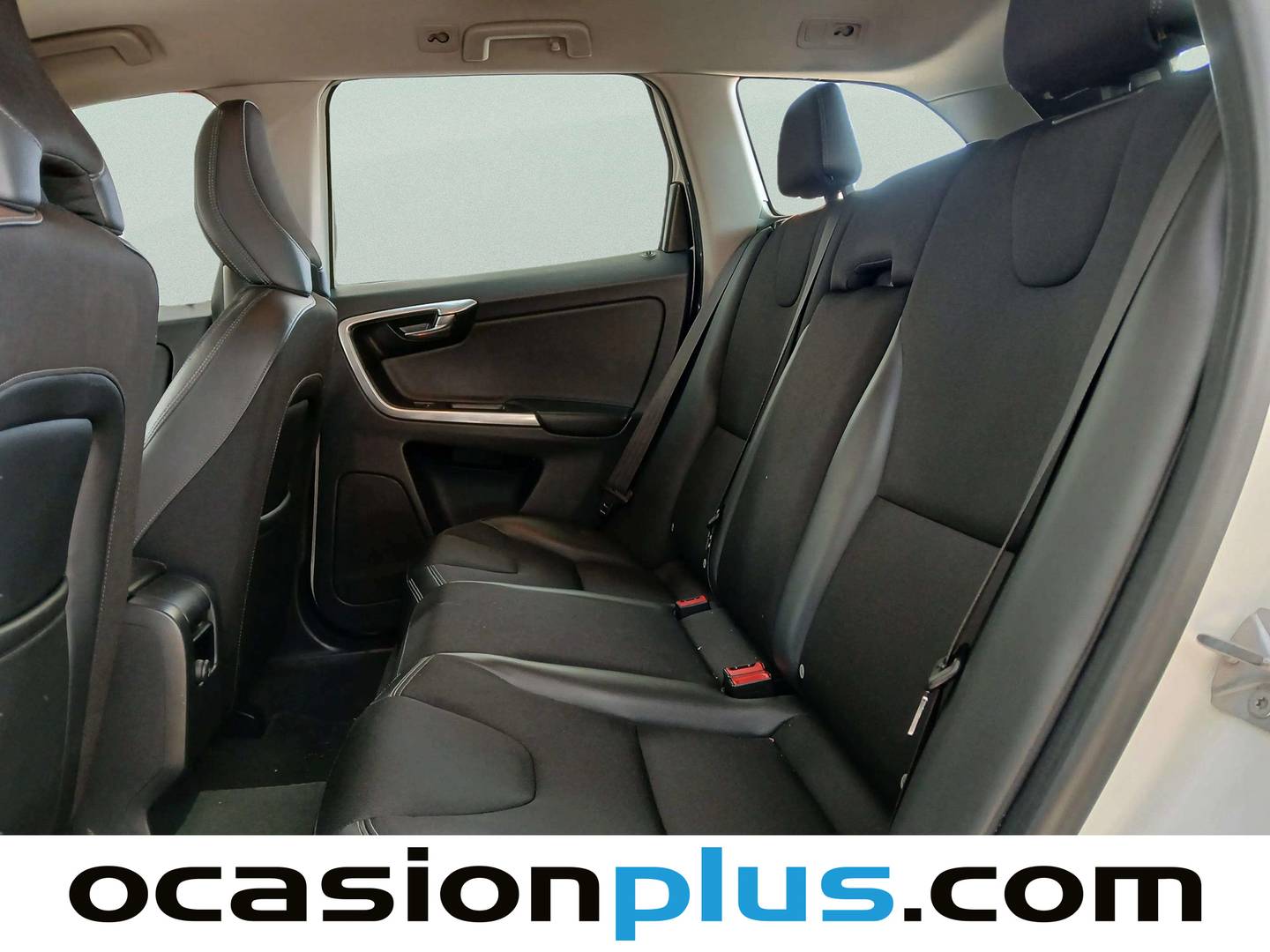 Foto asientos traseros Volvo XC60 Volvo XC60 D4 Momentum (190 CV)
