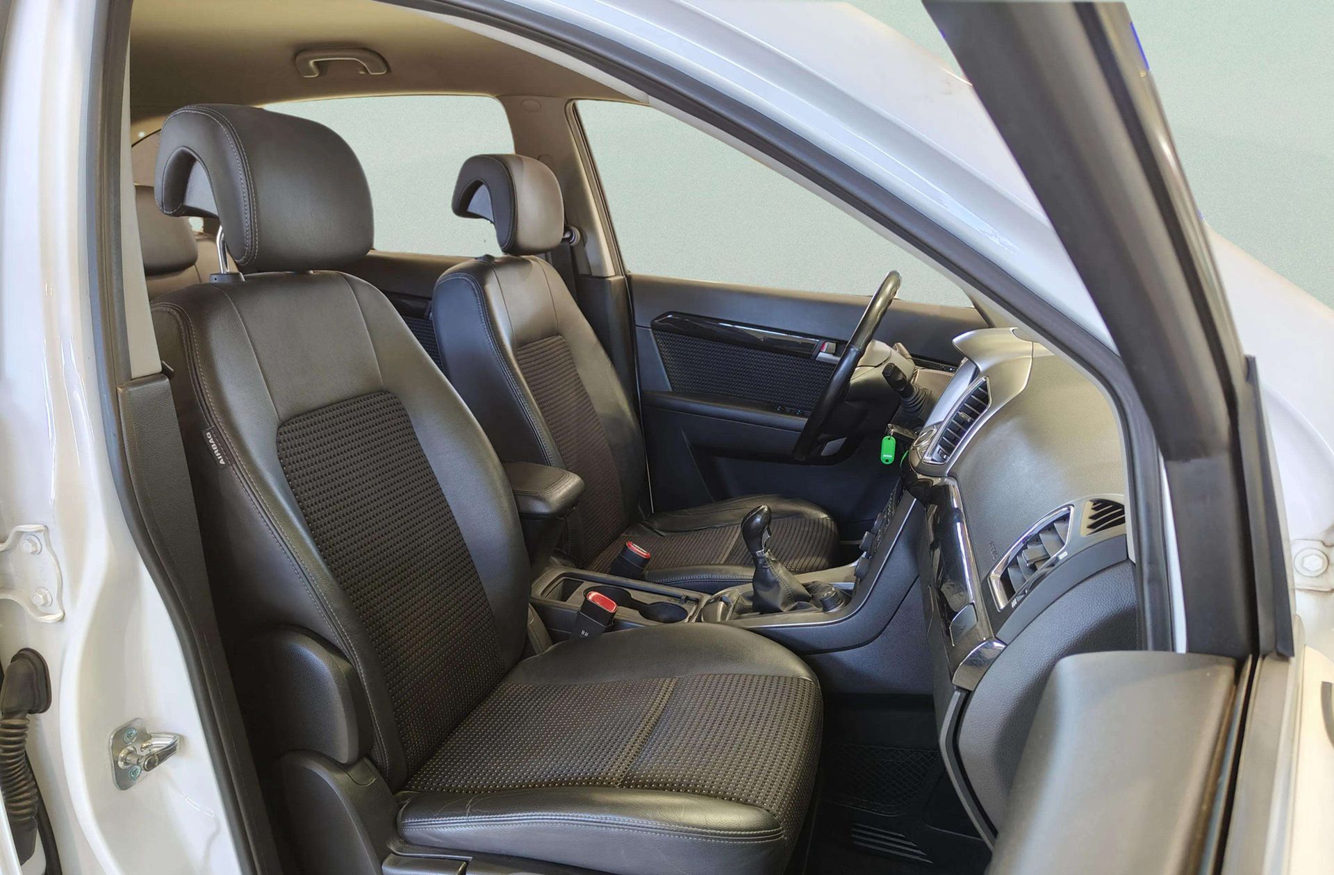 Chevrolet Captiva 2.2 Vcdi 16V LT FWD 7 plazas - foto 16