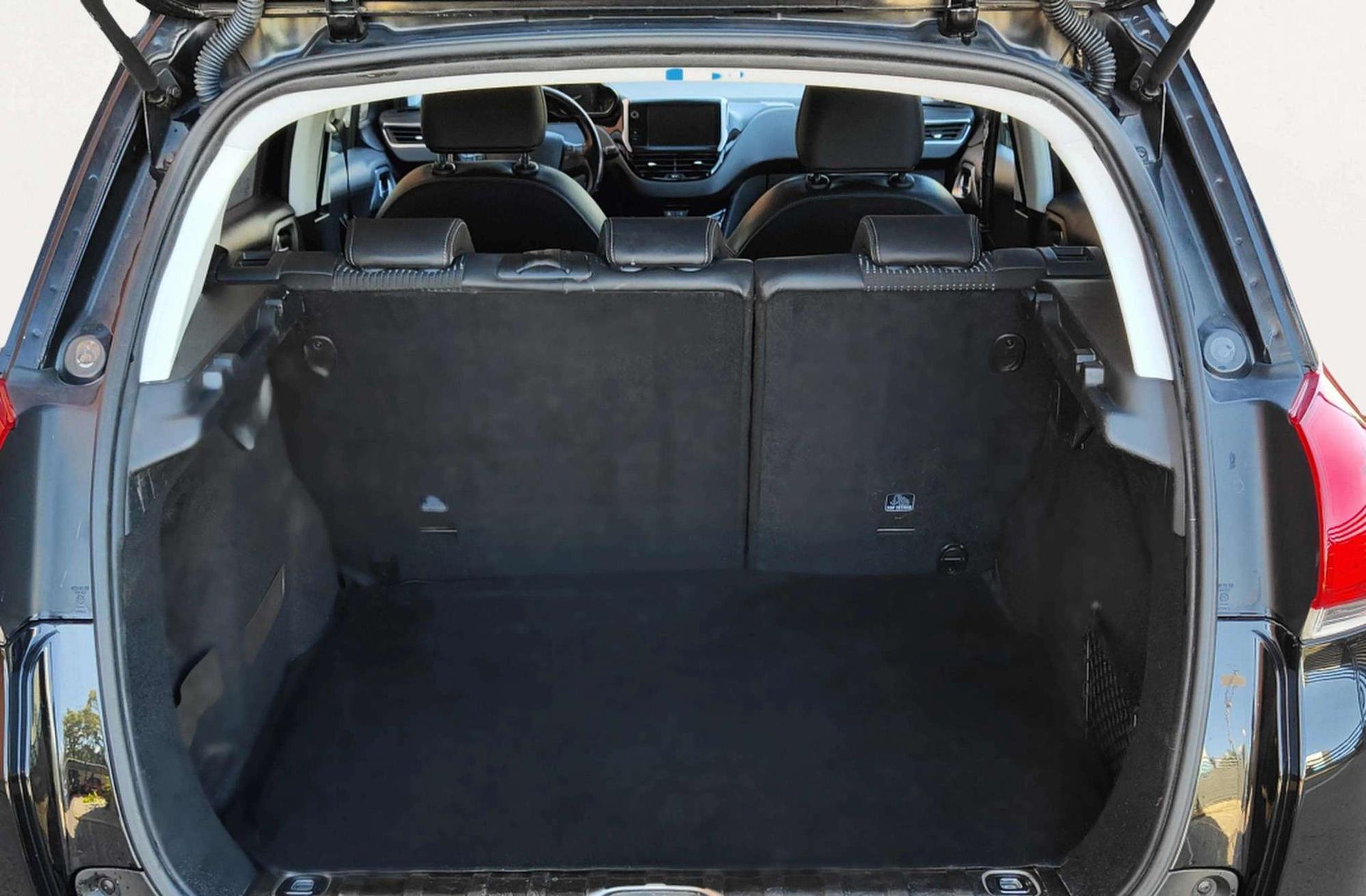 Peugeot 2008 BlueHDi 100 Allure - foto 15