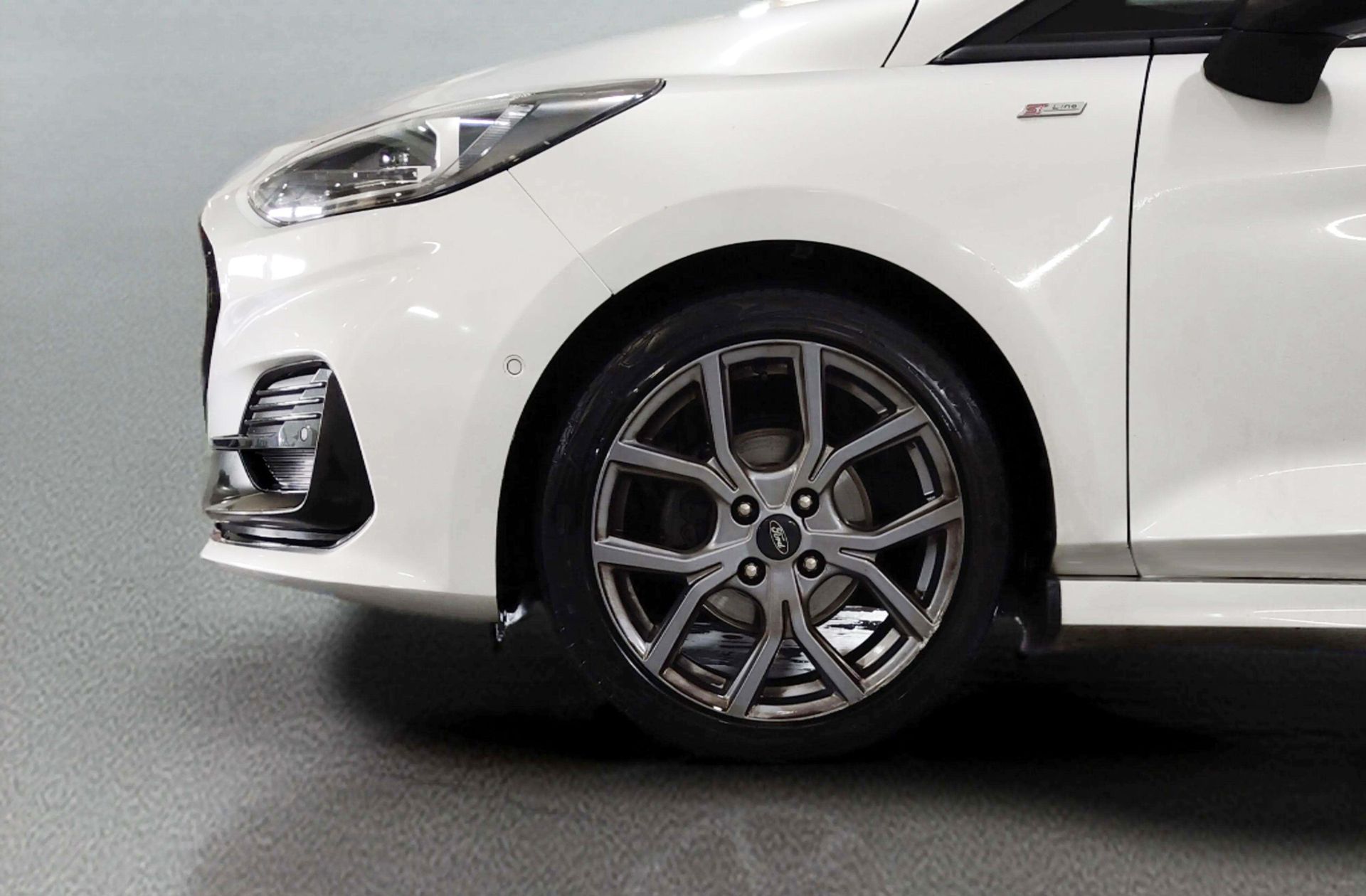 Ford Fiesta 1.0 EcoBoost MHEV ST-Line - foto 35