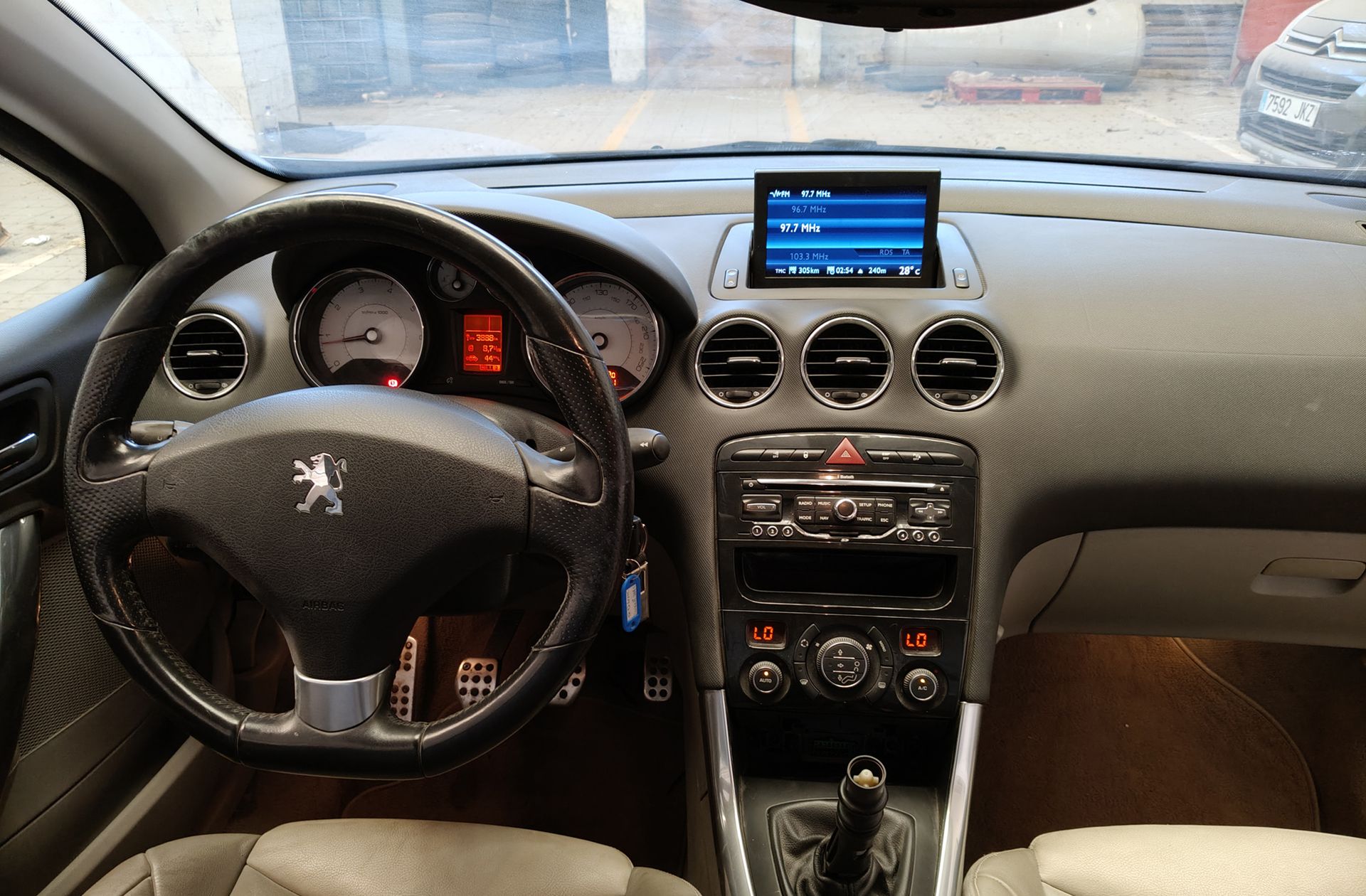 Peugeot 308 CC 1.6 THP Edition Limitada - foto 5