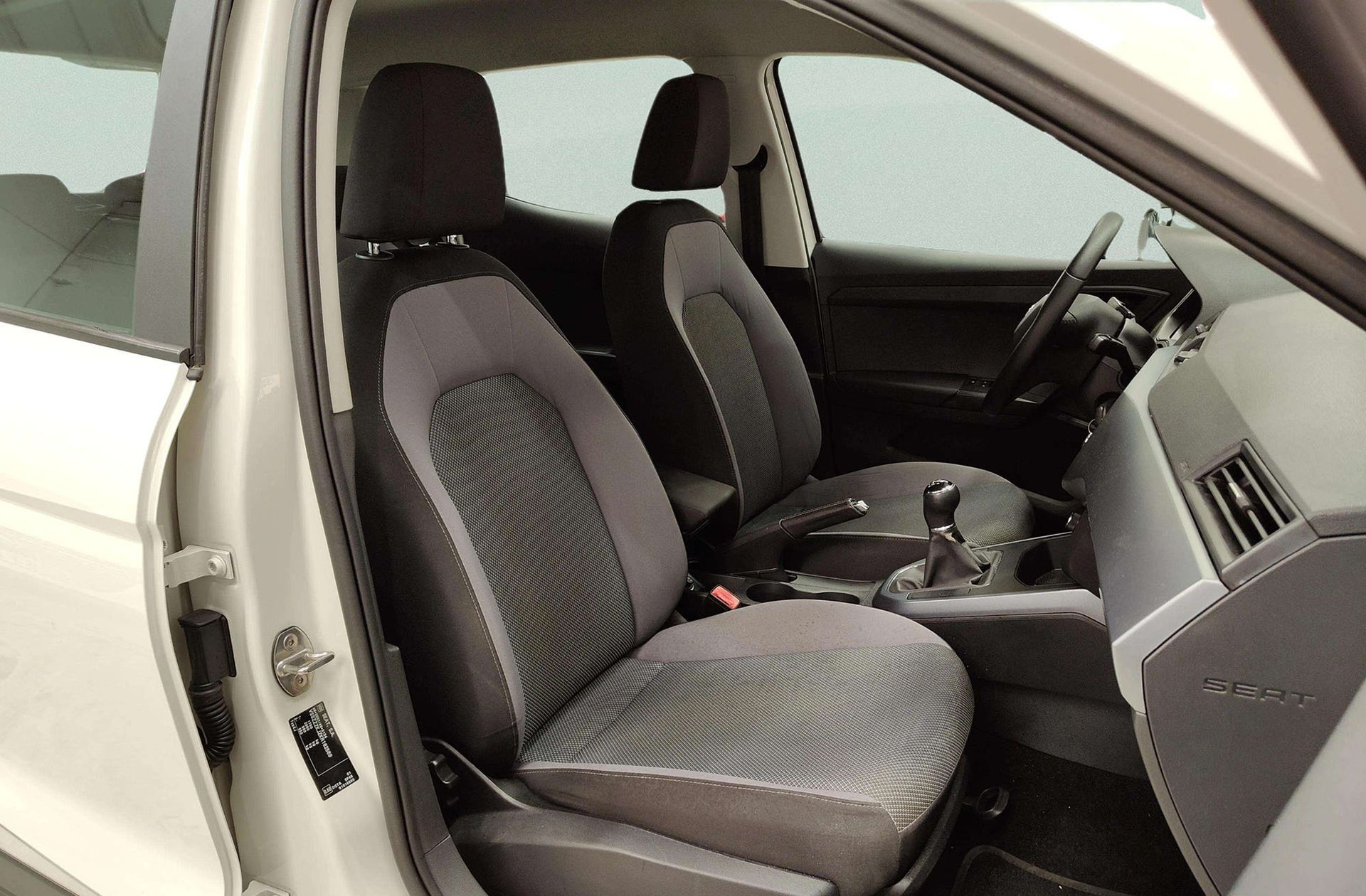 SEAT Arona 1.6 TDI Ecomotive Style - foto 19