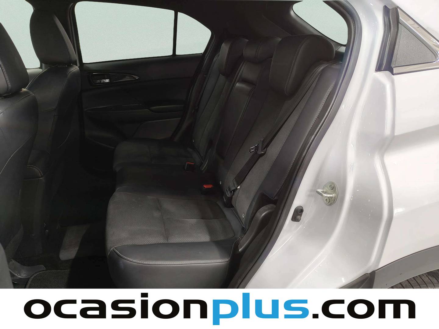 Foto asientos traseros Mitsubishi Eclipse Cross Mitsubishi Eclipse Cross 2.4 PHEV Kaiteki 4WD Auto (188 CV)
