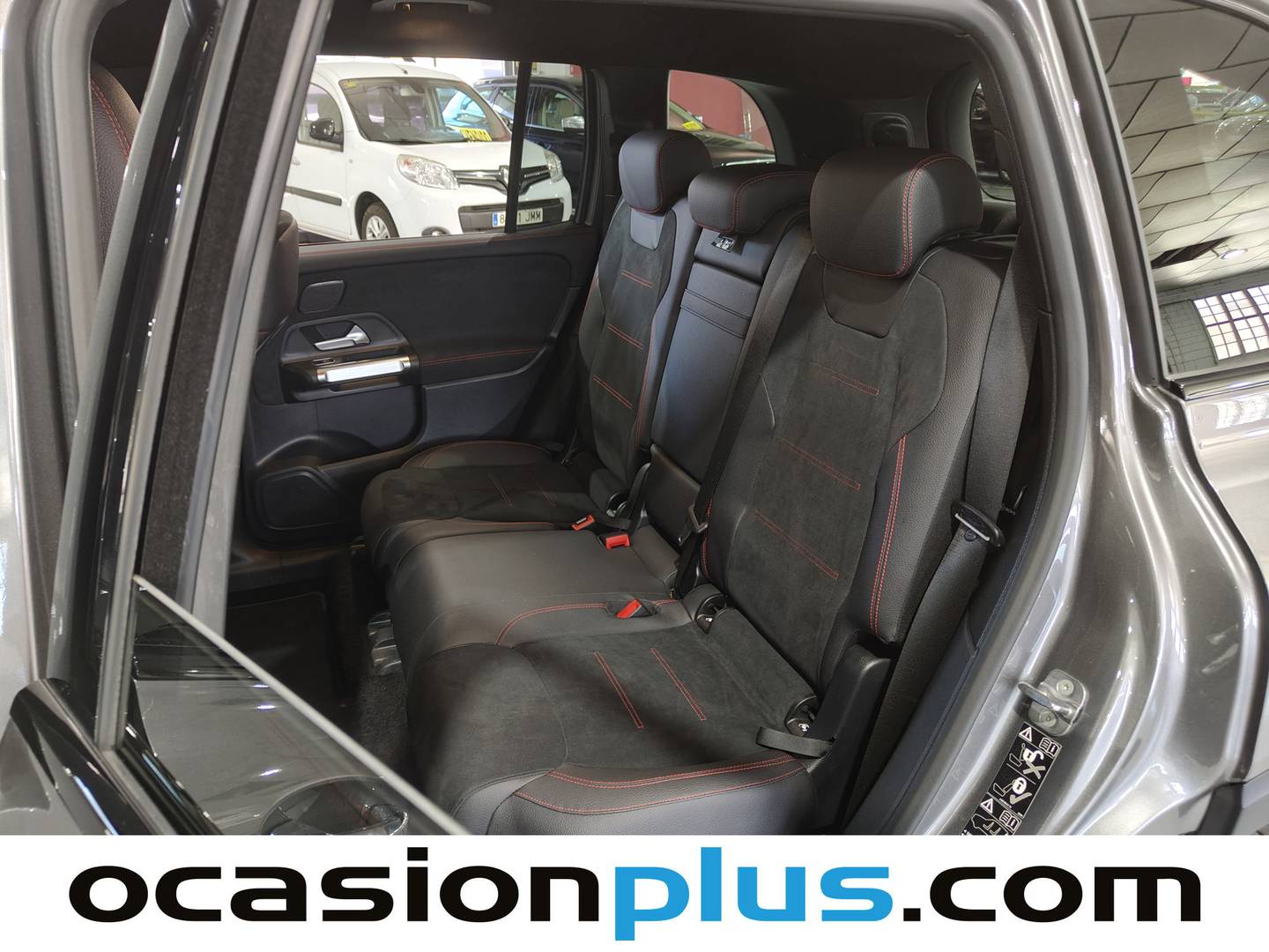 Foto asientos traseros Mercedes GLB Mercedes GLB 200 d (150 CV) Pack AMG 7 Plazas