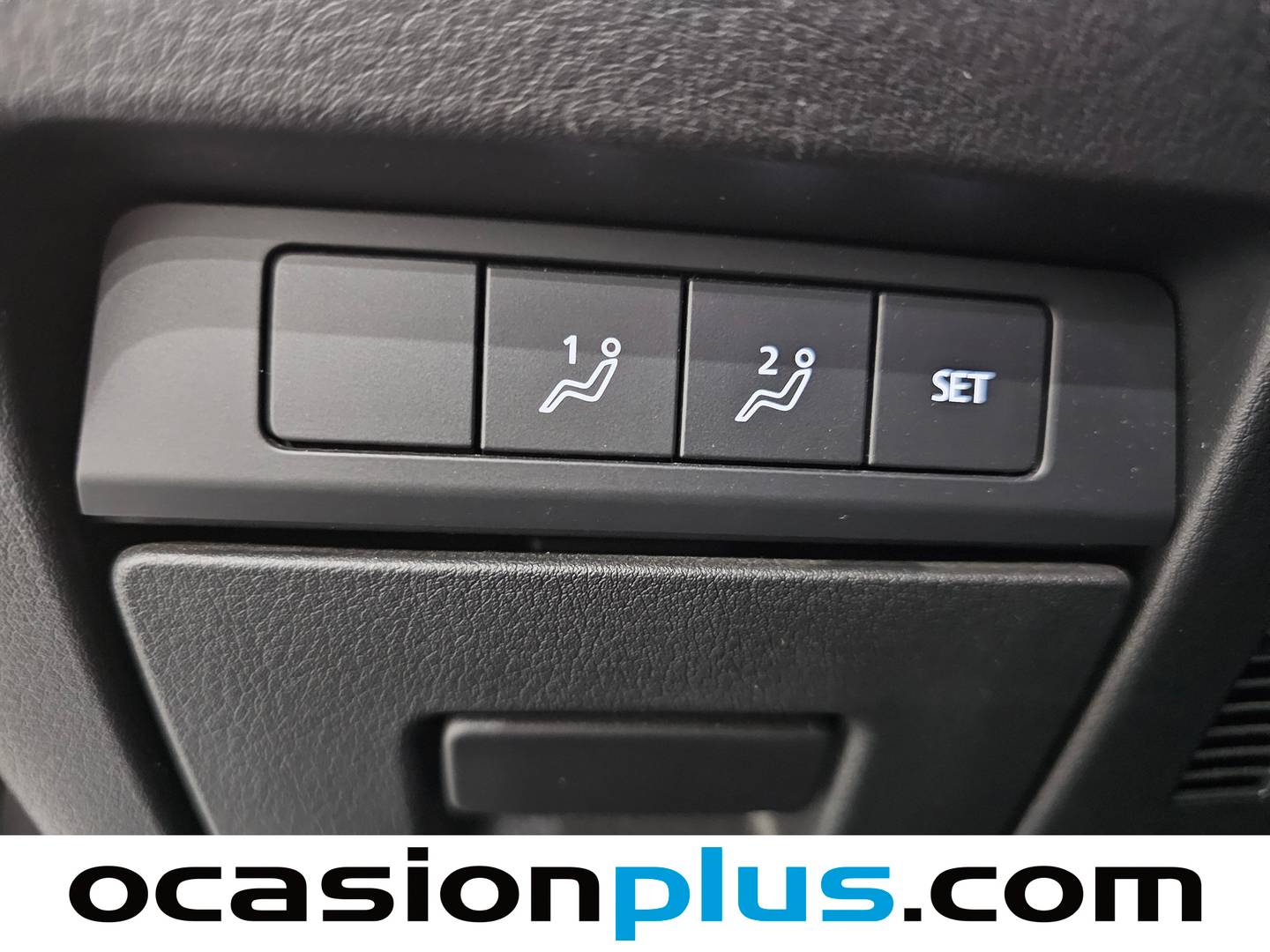 Extras del Mazda Mazda3 Mazda Mazda 3 2.0 Sedan Skyactiv-G Zenith Safety Black AT (122 CV)