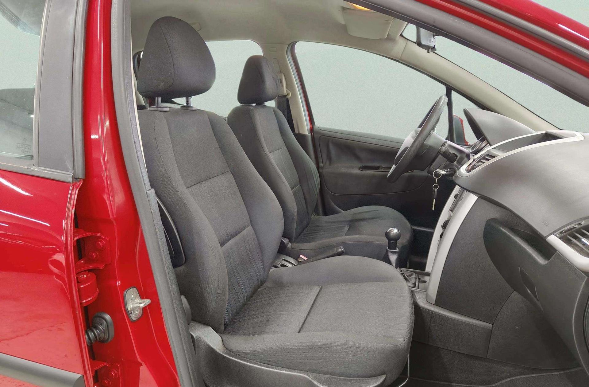Peugeot 207 1.4 Urban - foto 14