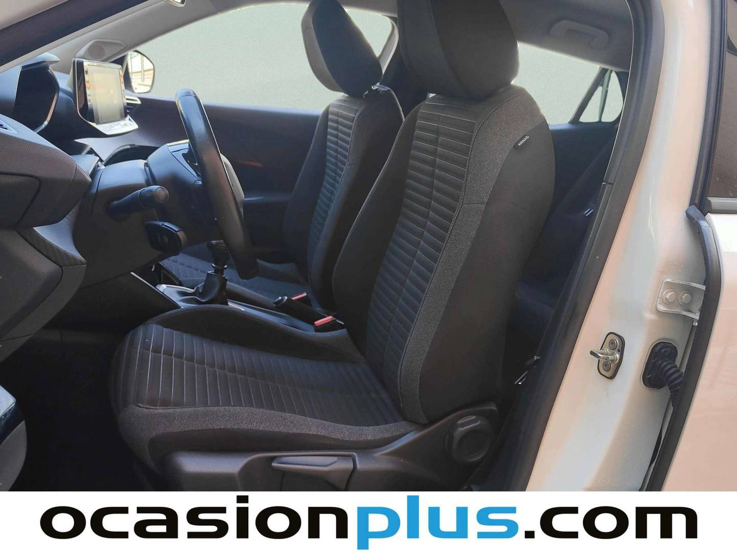 Foto asientos delanteros Peugeot 2008 Peugeot 2008 Puretech 100 S&S Active Pack (100 CV)